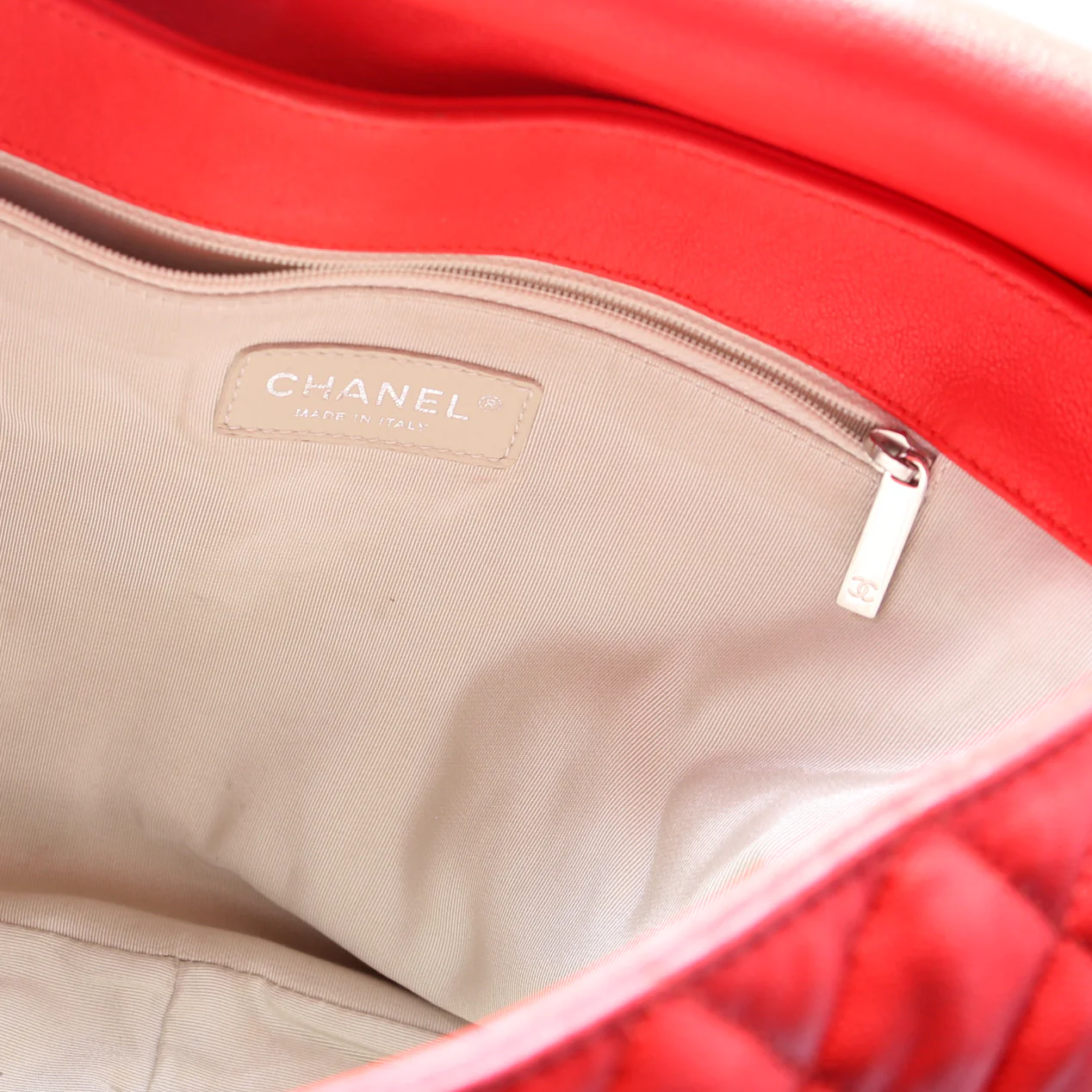 Chain Around Maxi Flap Bag Quilted Lambskin 15M - Image 8