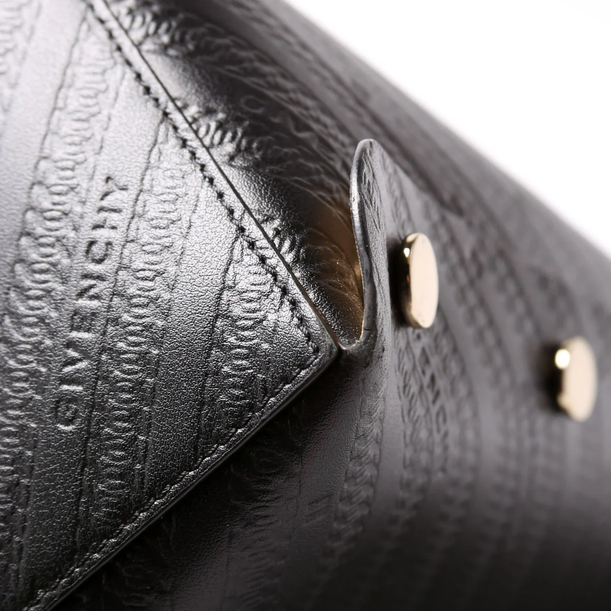 Chain Emb Bond Shopper Medium Calfskin Black - Image 9