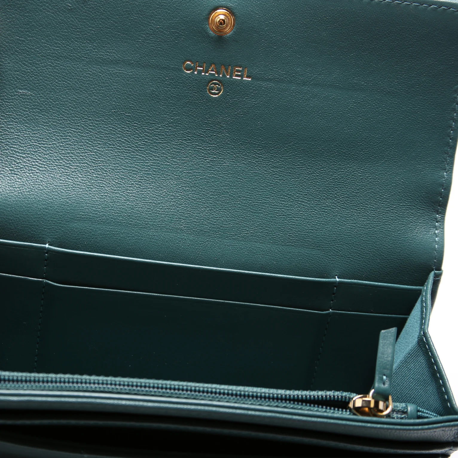 Chanel 19 Medium Flap Wallet Teal - Image 6