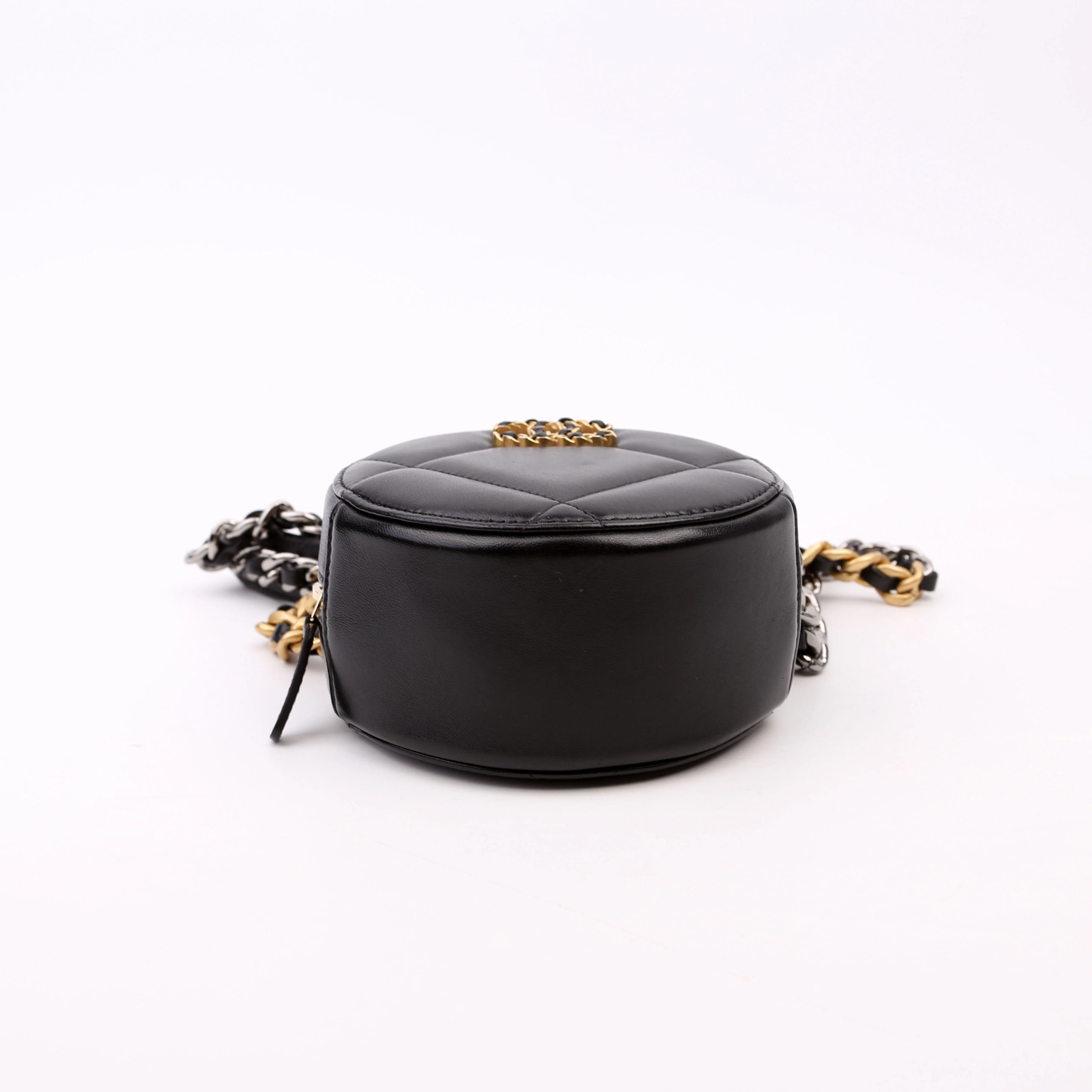 Chanel 19 Round Clutch Goatskin - Image 4