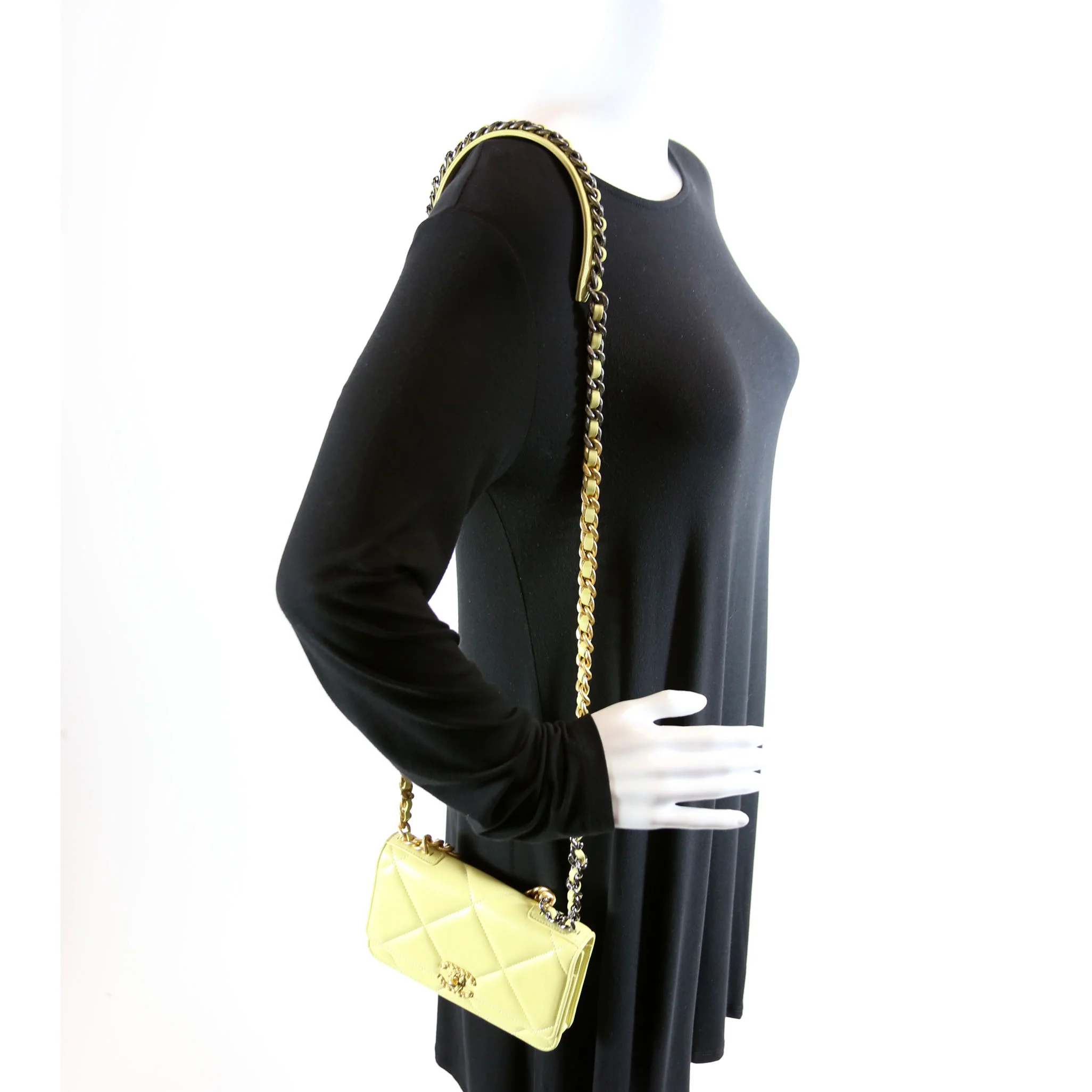 Chanel 19 Wallet On Chain Quilted Lambskin RFID - Image 9