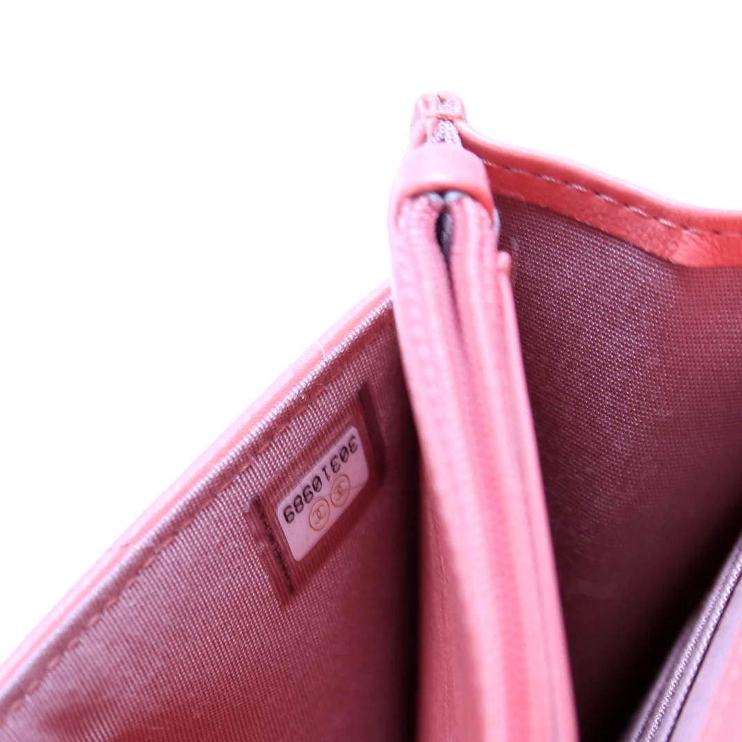 Chanel 19 WOC Quilted Lambskin 30M Pink - Image 10