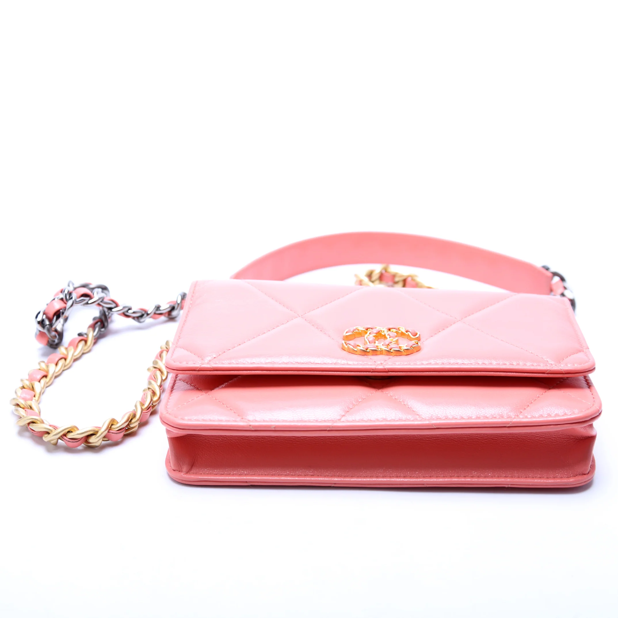 Chanel 19 WOC Quilted Lambskin 30M Pink - Image 4