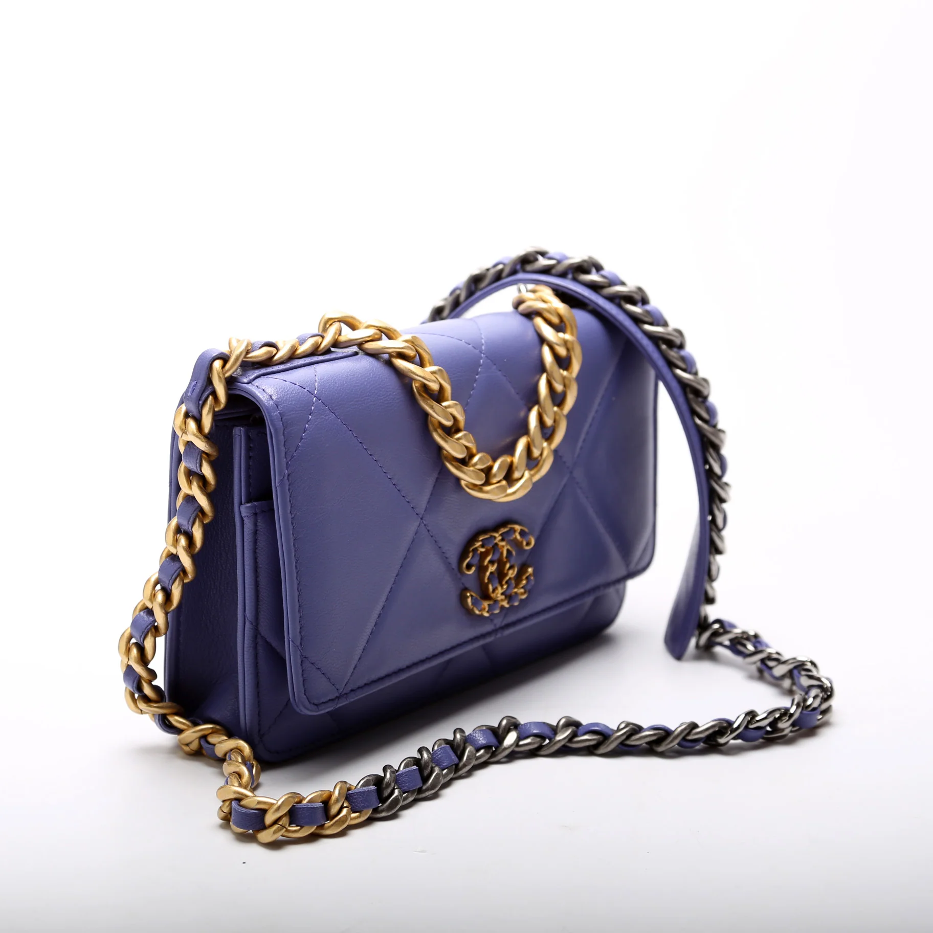 Chanel 19 WOC Quilted Lambskin 30M Purple - Image 2