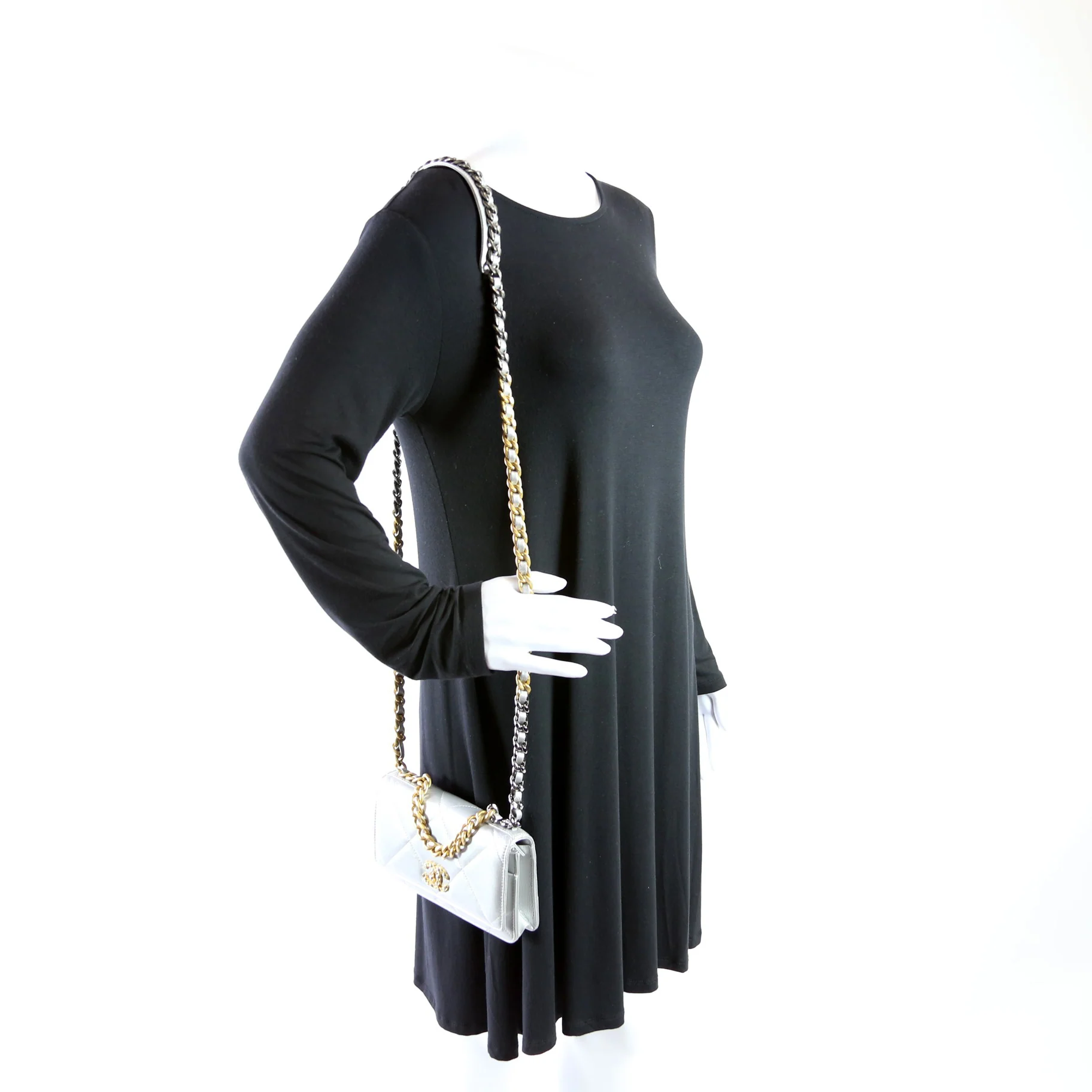 Chanel 19 WOC Quilted Lambskin 30M Silver - Image 13