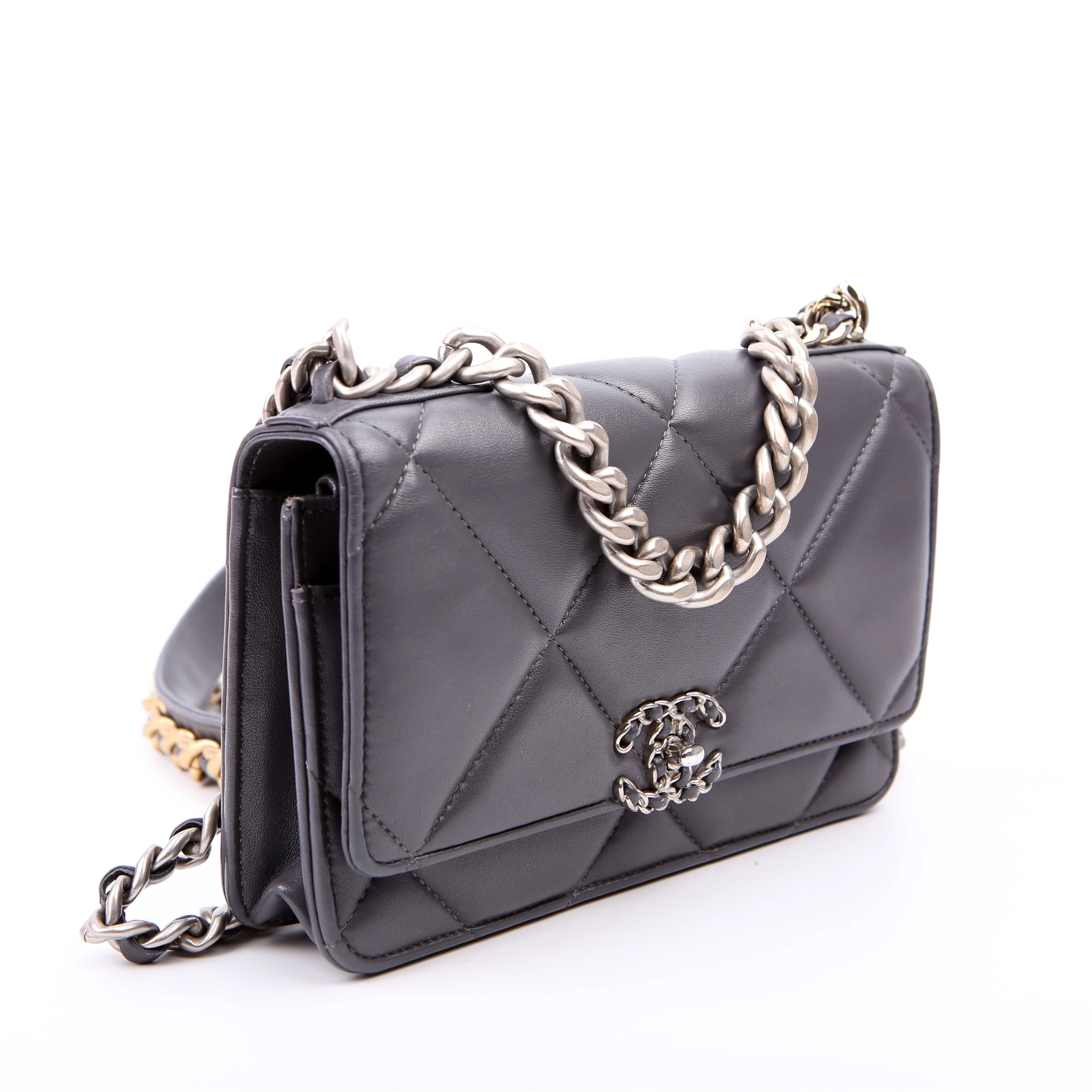 Chanel 19 WOC Quilted Lambskin Grey - Image 2