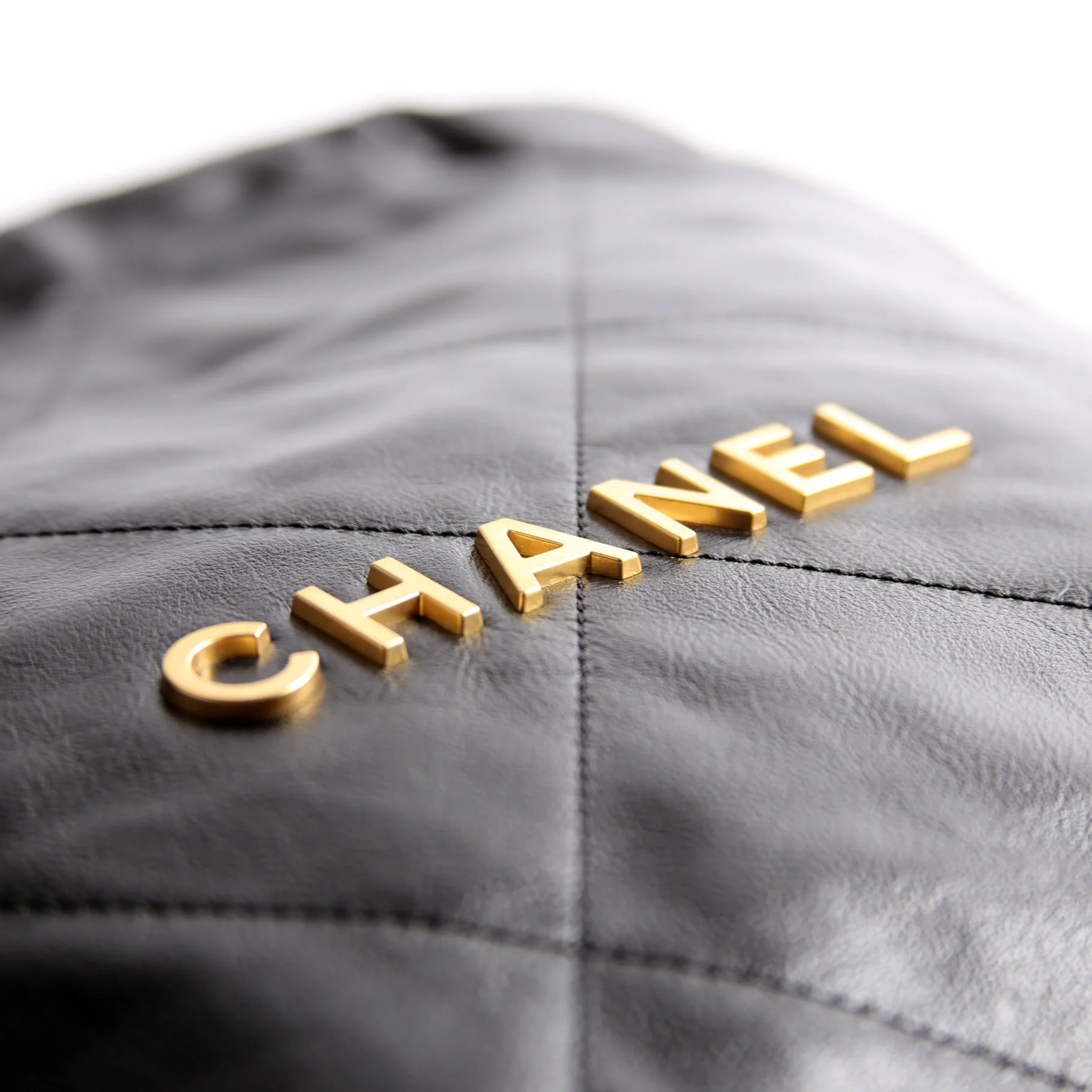 Chanel 22 Quilted Medium Hobo RFID Black/Gold - Image 6