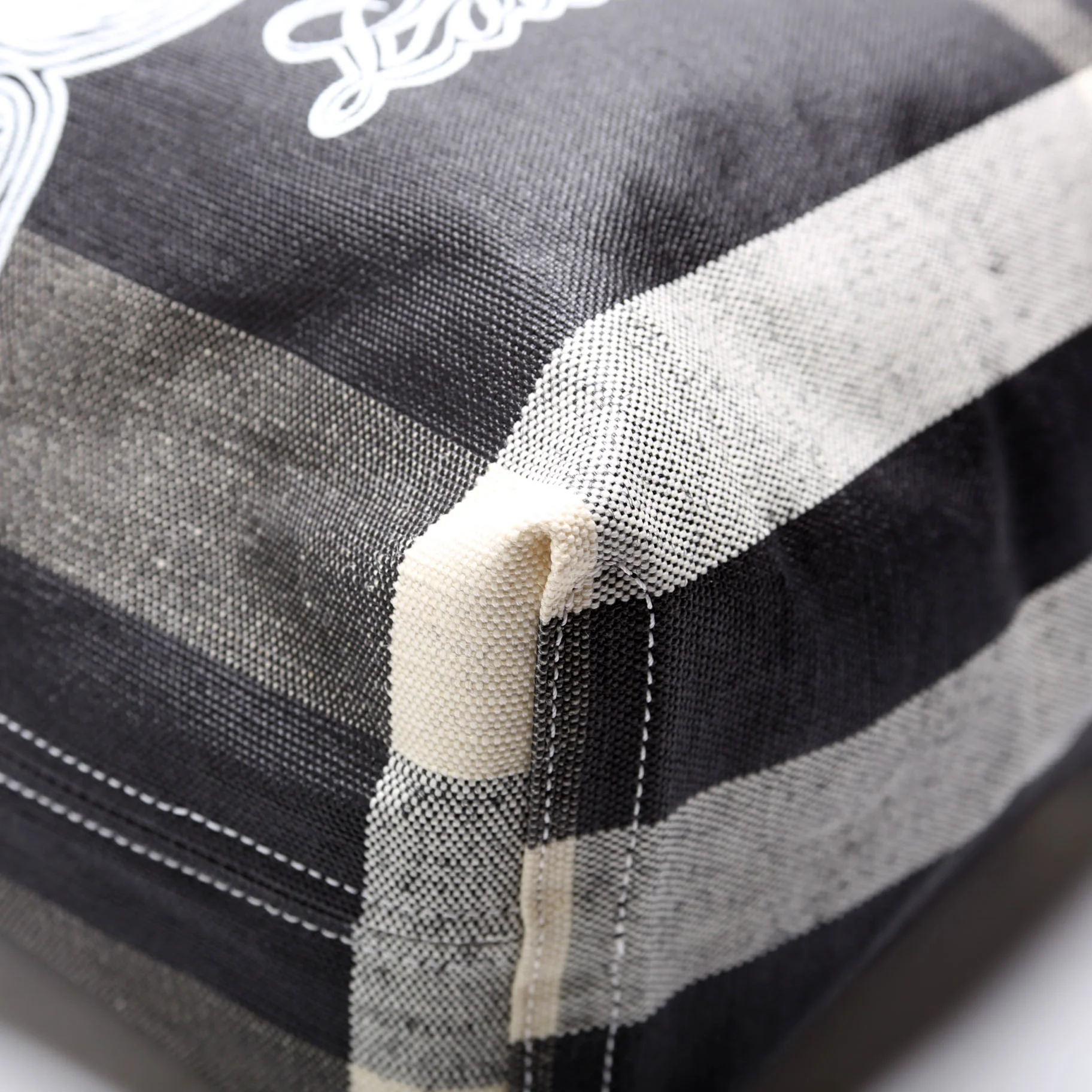 Check Doodle Reverse Medium Tote - Image 5