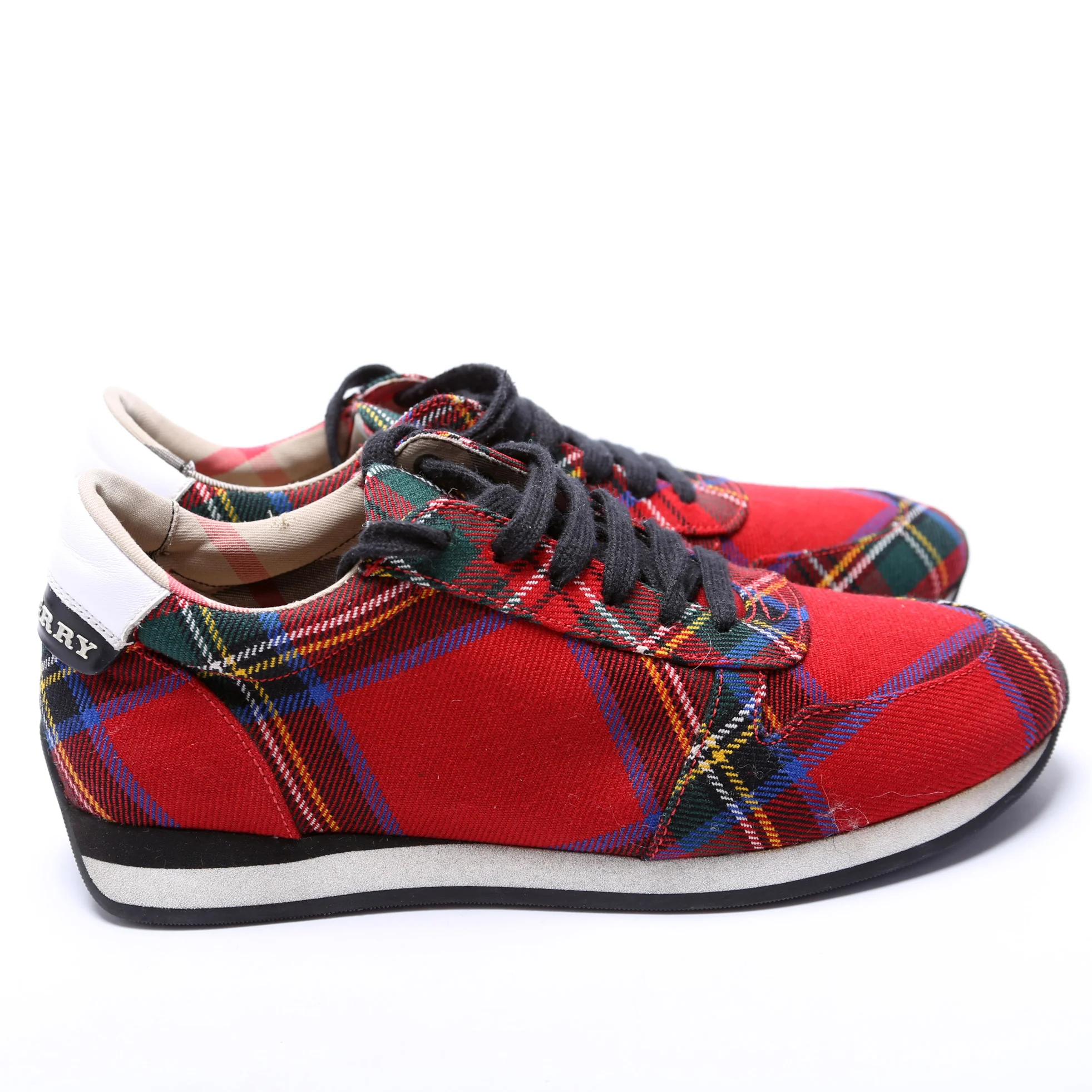 Check Sneakers Size 36 - Image 3