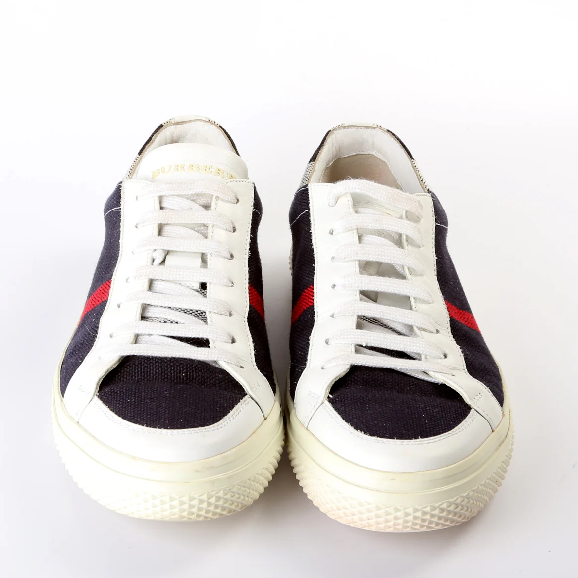 Check Sneakers Size 39.5 - Image 2