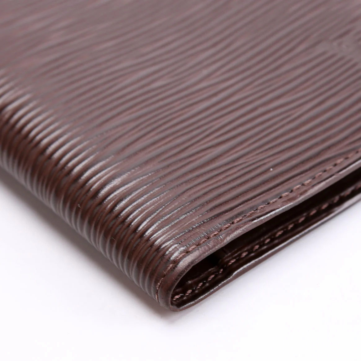 Checkbook Cover Epi Brown - Image 6