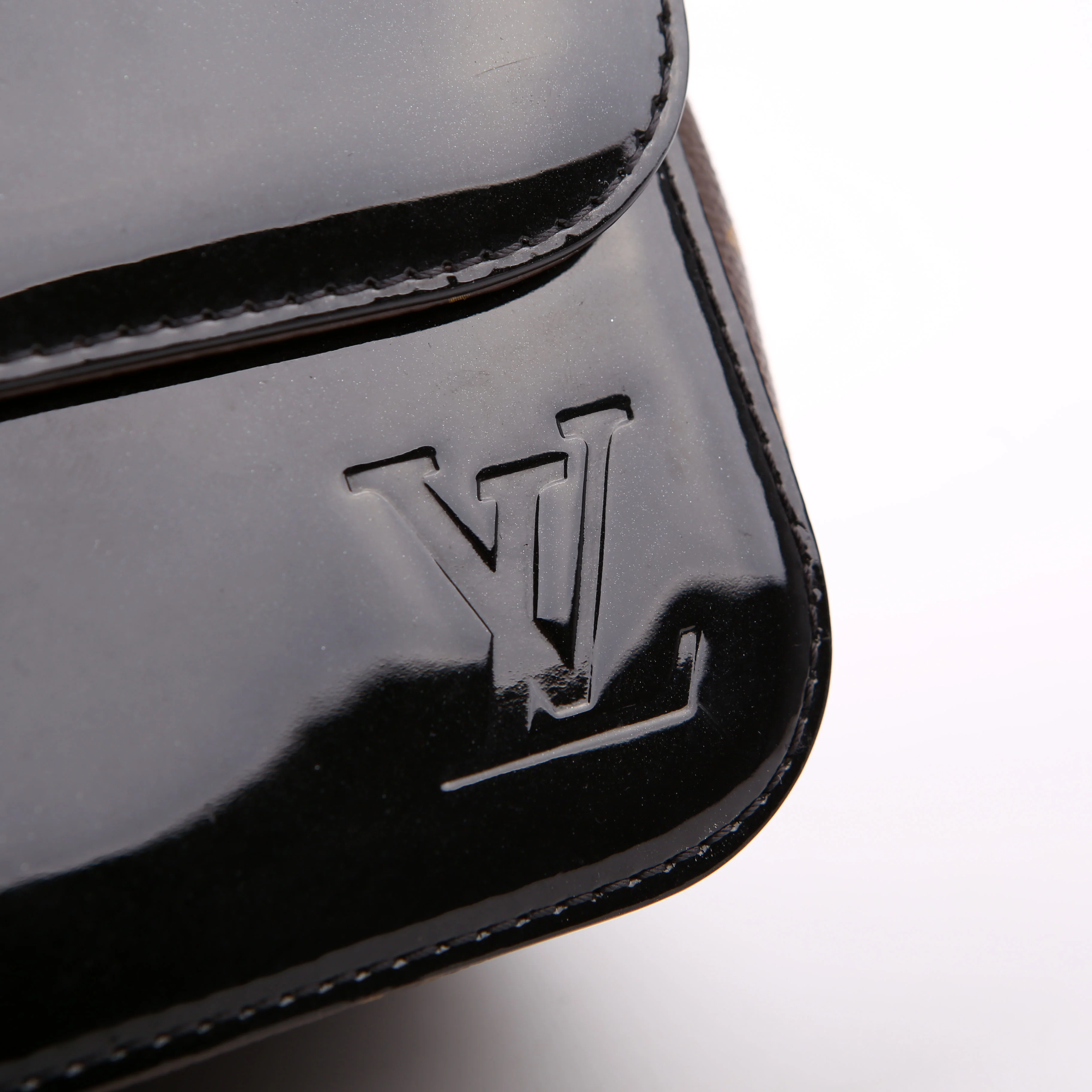 Cherrywood PM Patent Monogram Black - Image 10