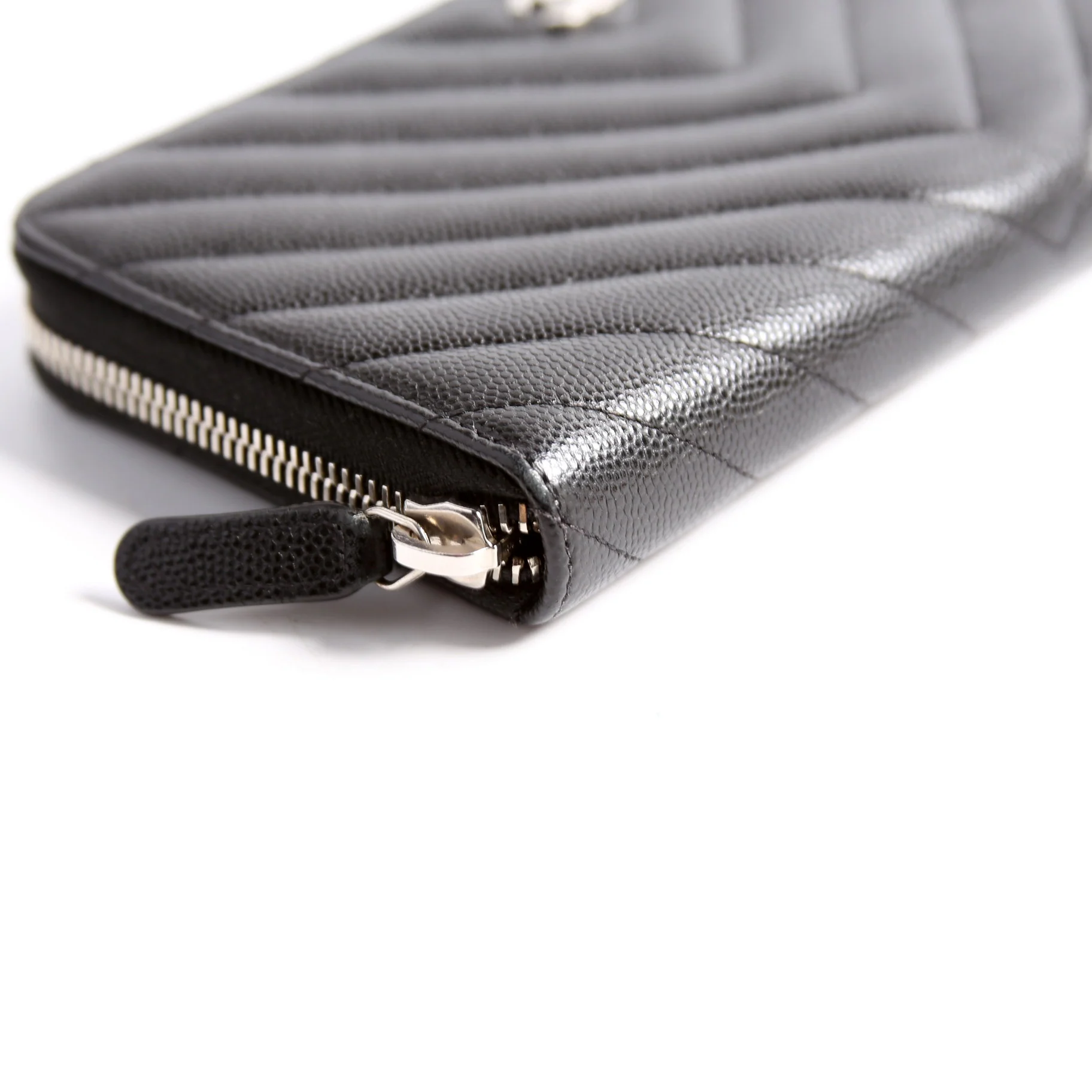 Chevron Caviar Large Gusset Zip Around Wallet 24M Black - Image 6
