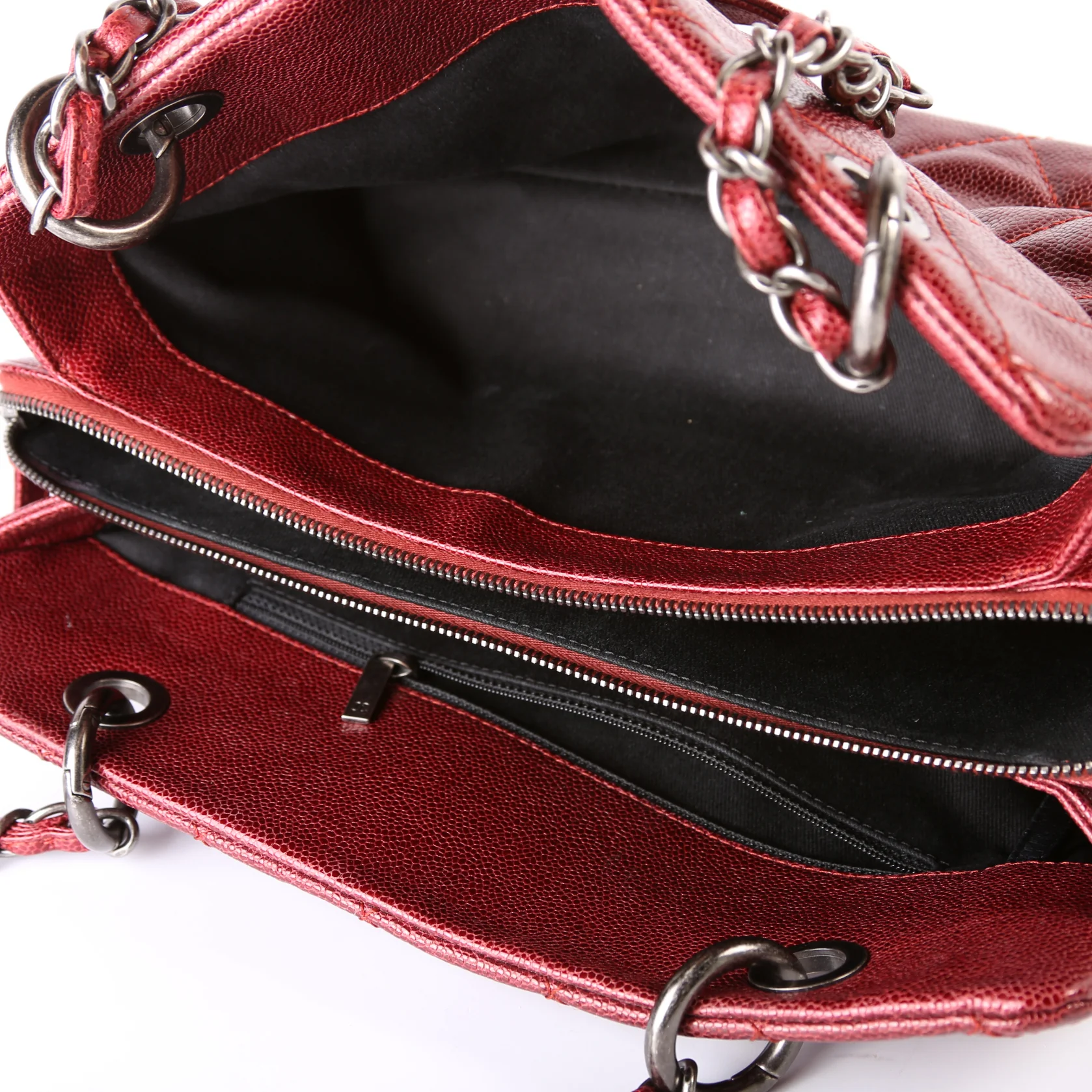Chic Small Shopping Tote Caviar 16M - Image 10