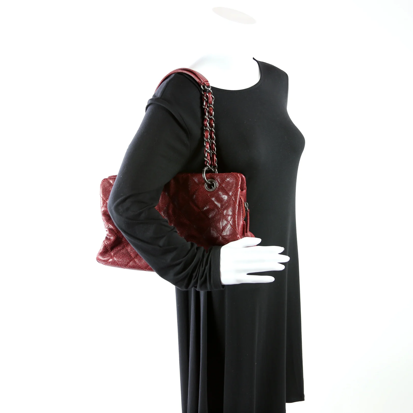 Chic Small Shopping Tote Caviar 16M - Image 11