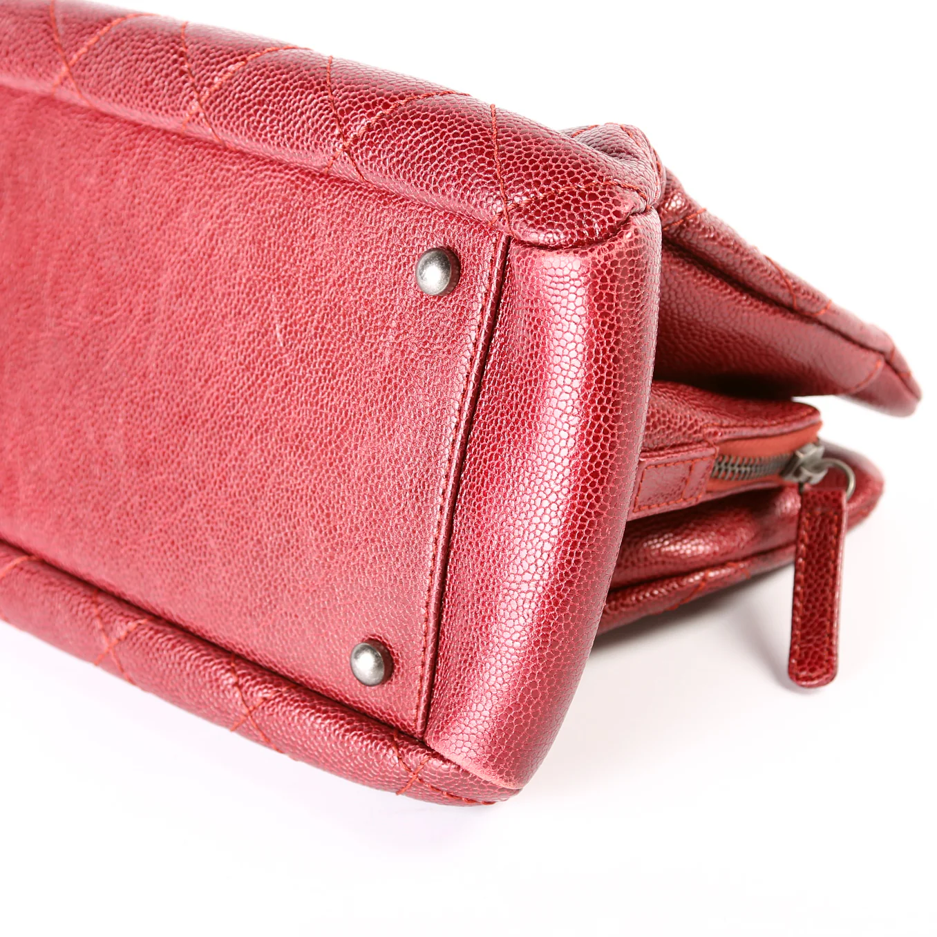 Chic Small Shopping Tote Caviar 16M - Image 7