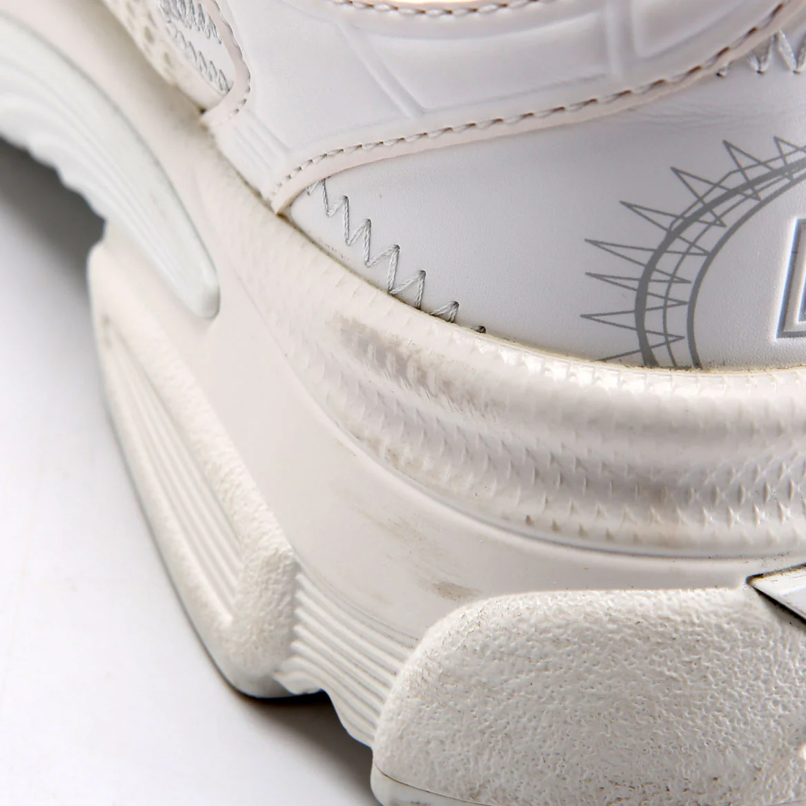 Chrono Sneakers Size 39.5 White - Image 8