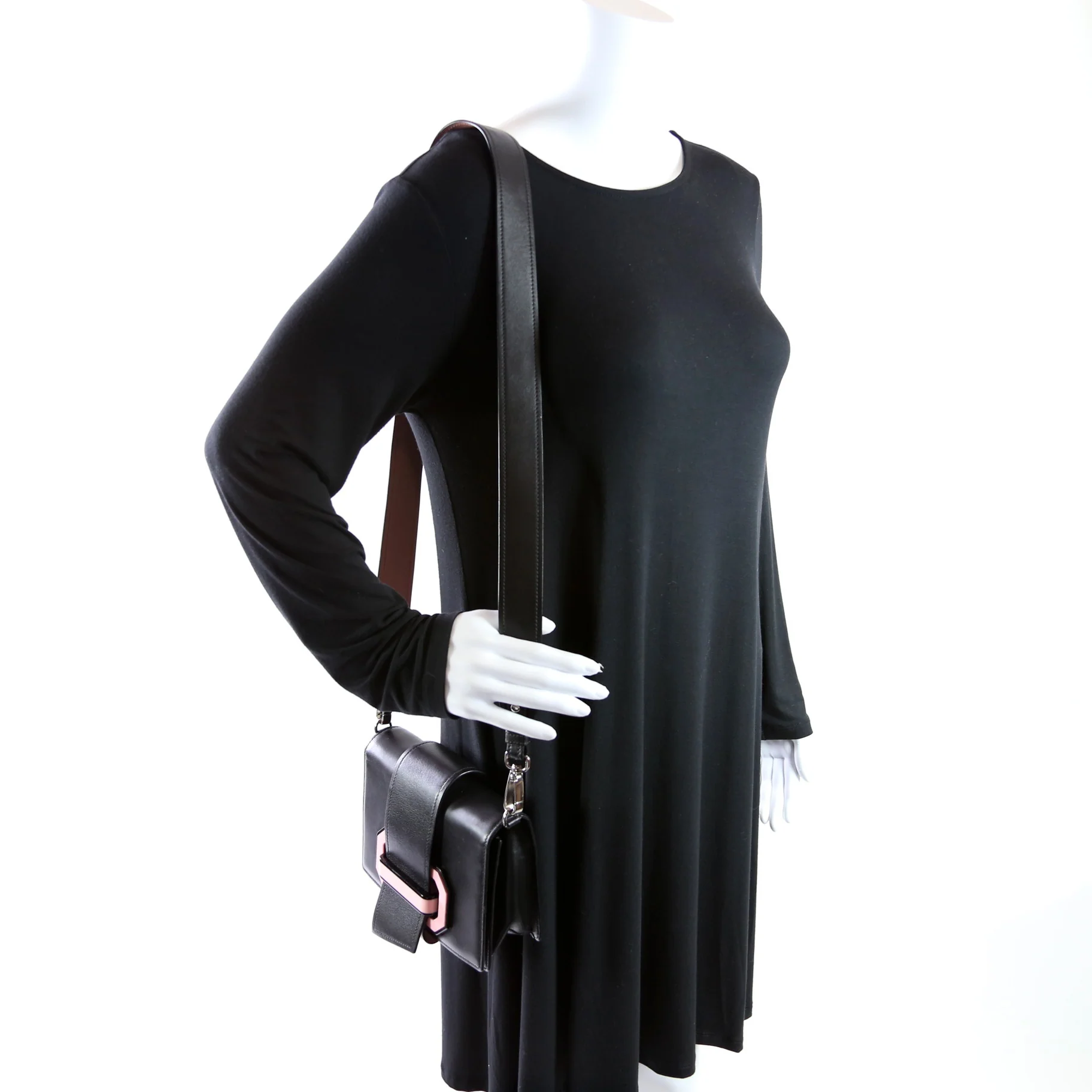 City Calf Plex Ribbon Shoulder Bag Black/Pink - Image 12
