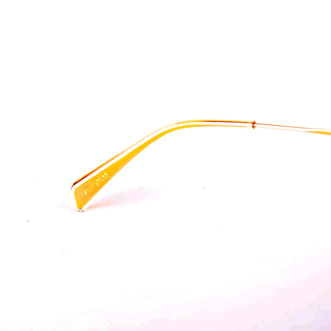 CL40069U Sunglasses - Image 6