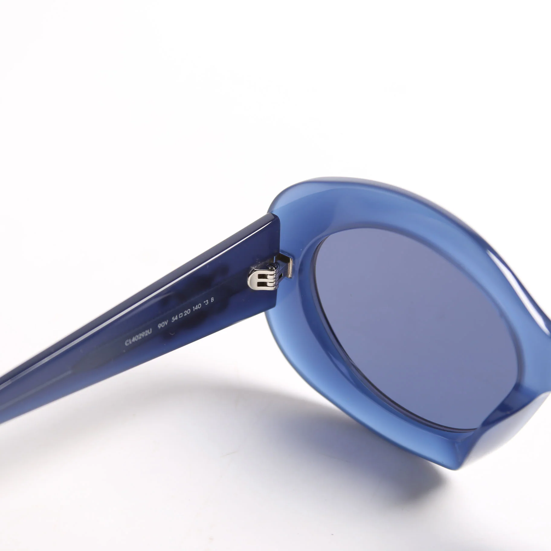 CL40292U Triomphe Oval Blue - Image 7