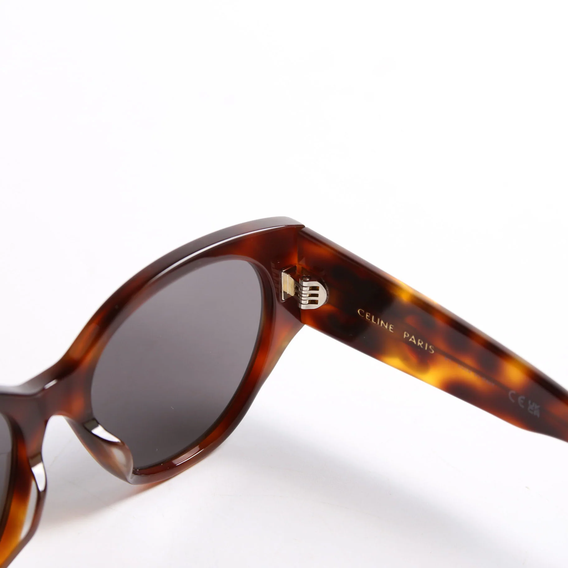 CL40328U Triomphe Sunglasses Brown - Image 6