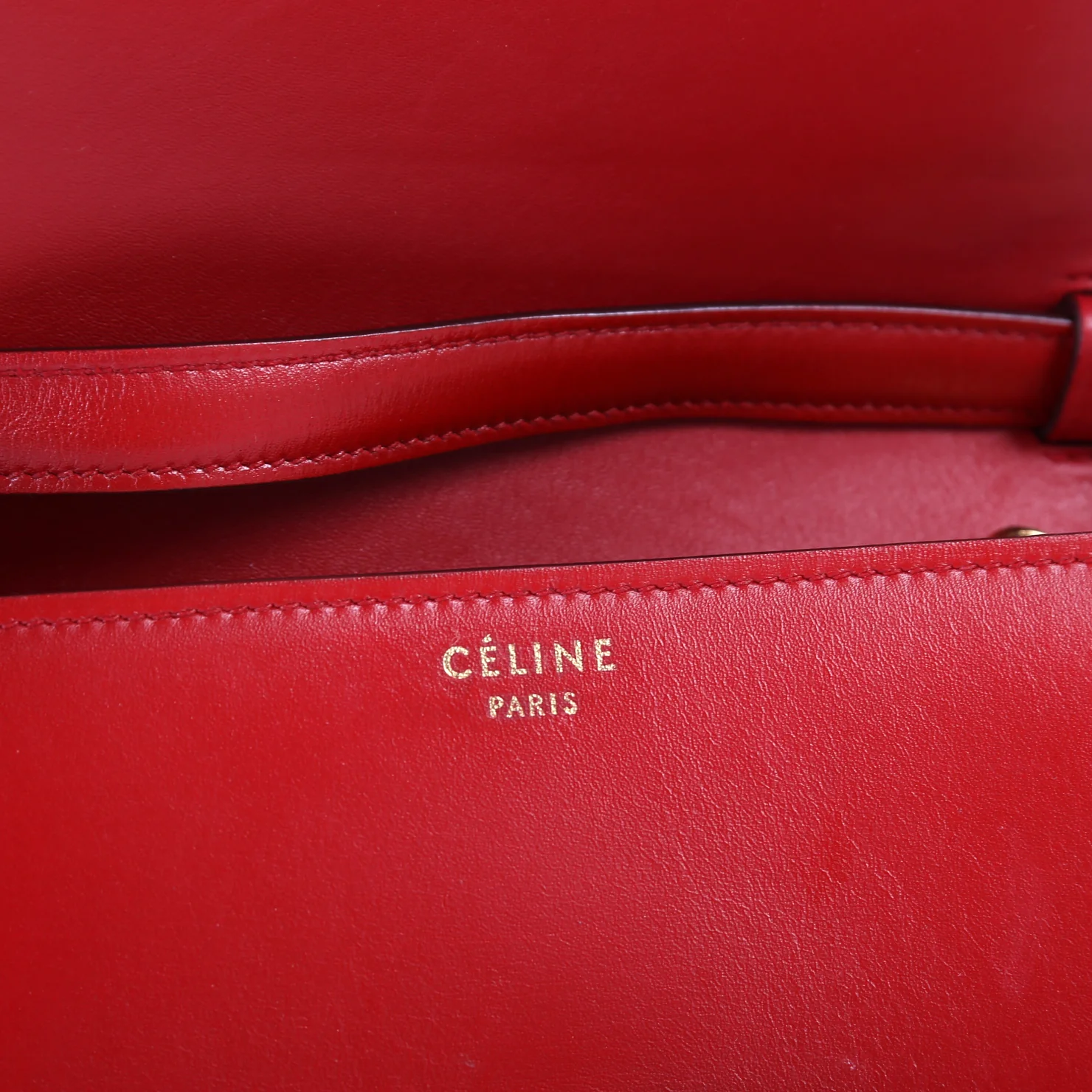 Classic Box Bag Medium - Image 11