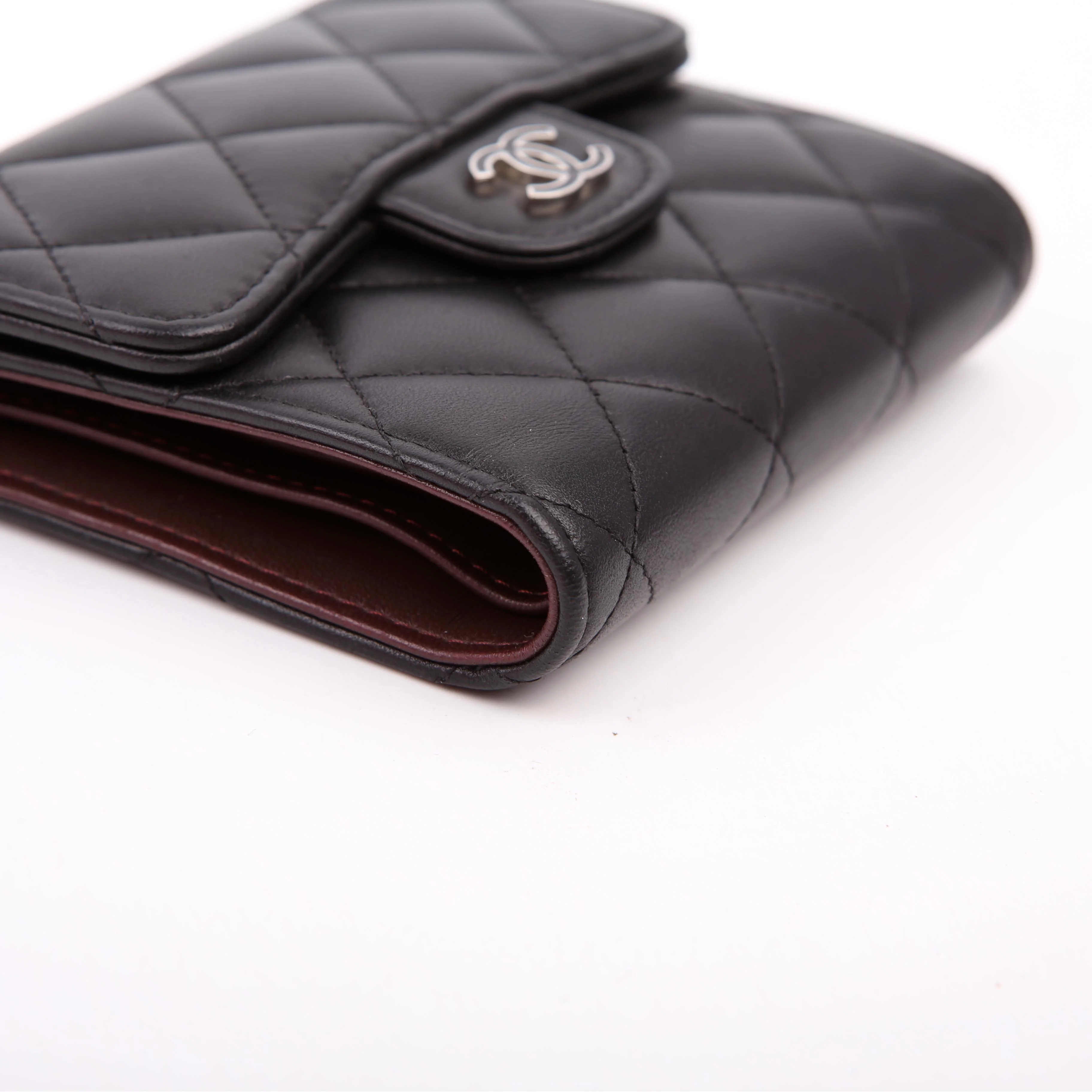 Classic Compact Flap Wallet Lambskin 26M Black - Image 6