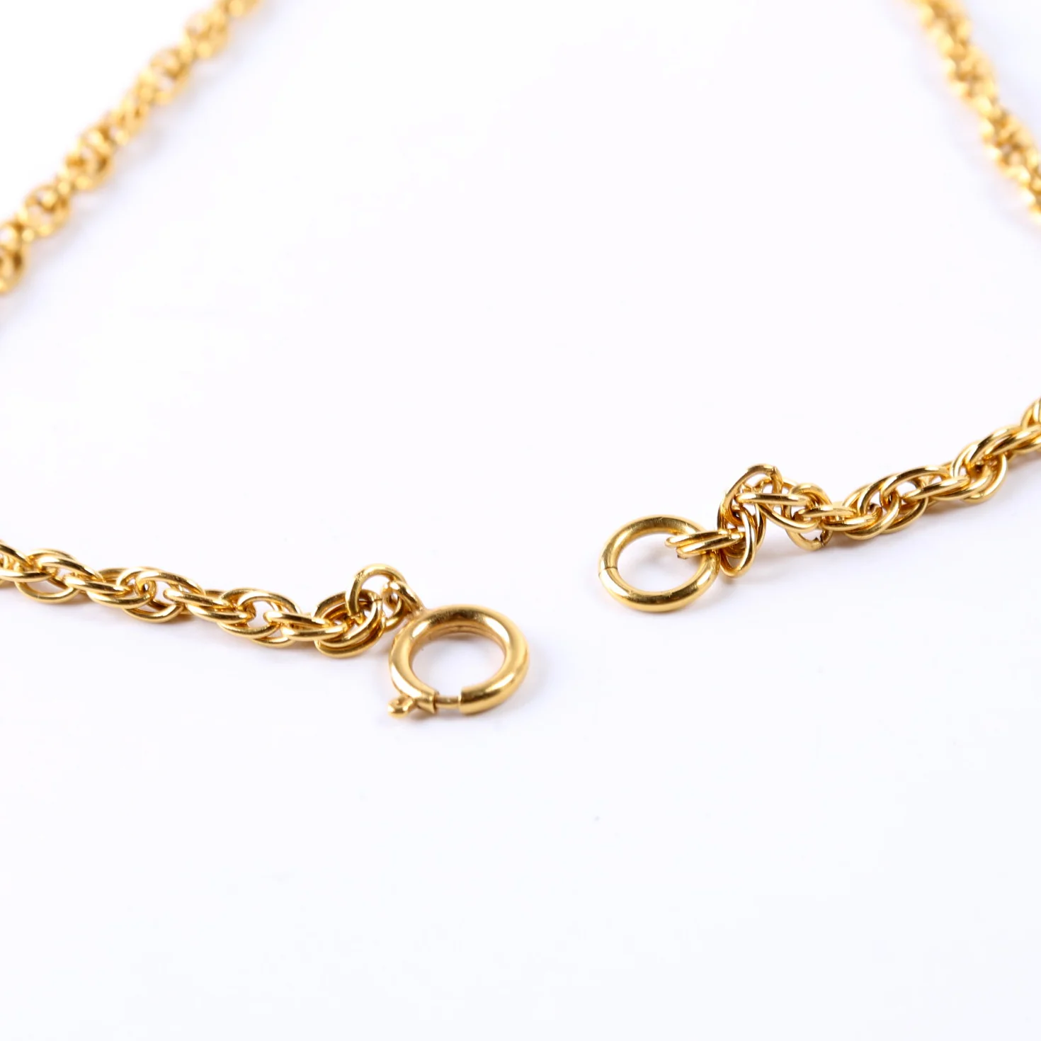 Classic Flap Choker Vintage Necklace Gold - Image 5