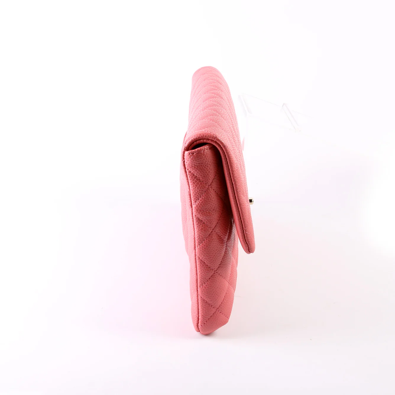 Classic Flap Clutch Caviar 26M - Image 3