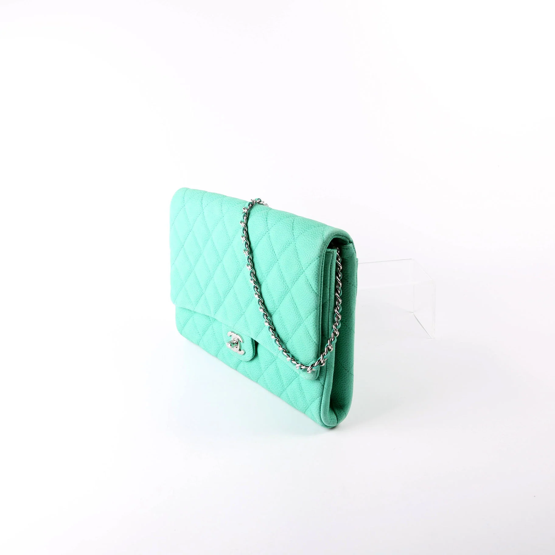 Classic Flap Clutch W/Chain Caviar 17M - Image 2