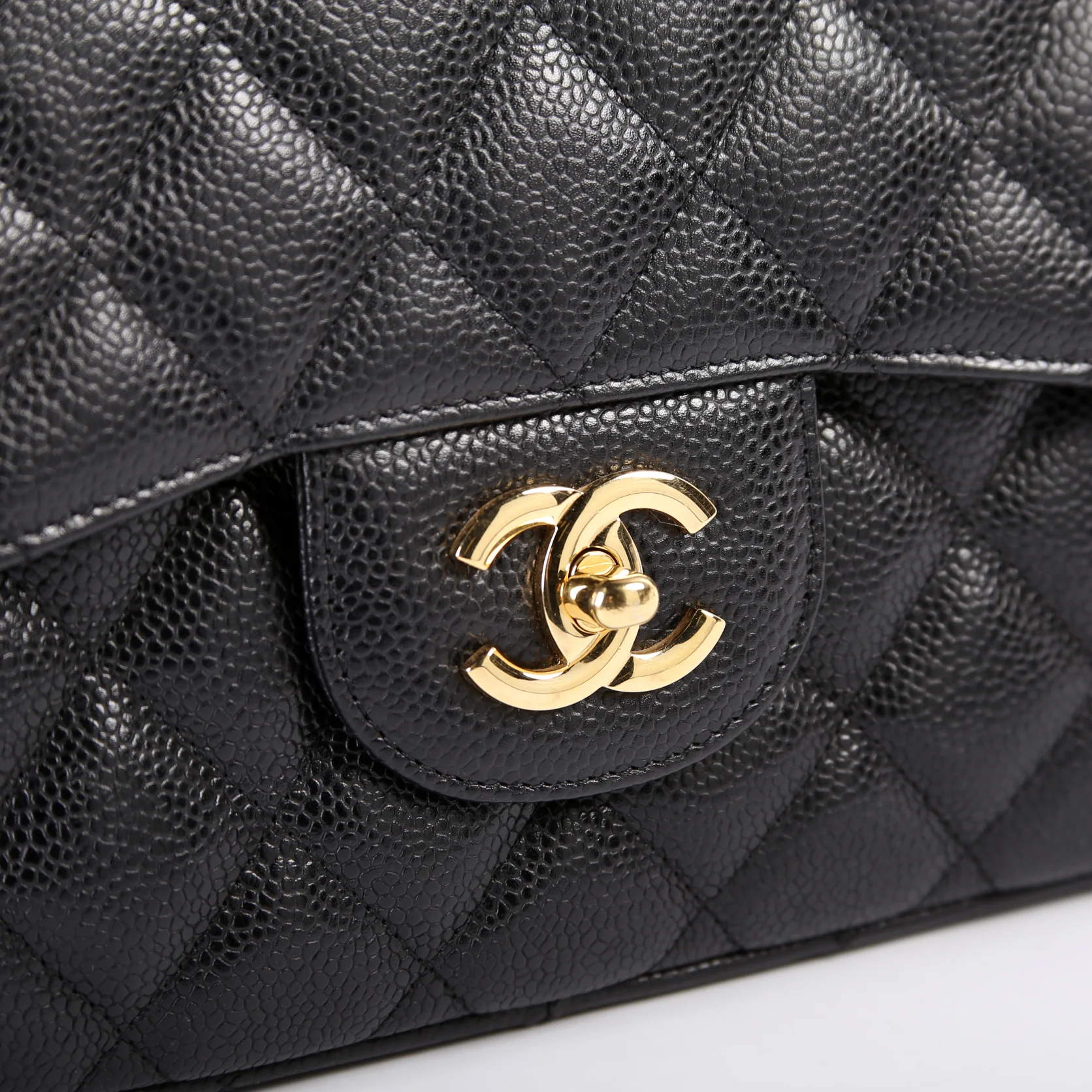 Classic Flap Jumbo Caviar 10-13M Black - Image 8