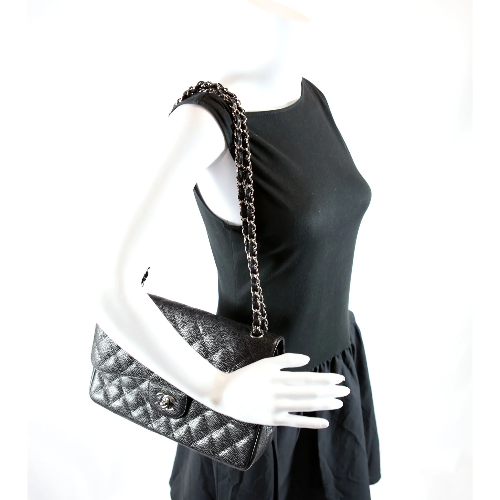 Classic Flap Jumbo Caviar 14-16M Black - Image 14