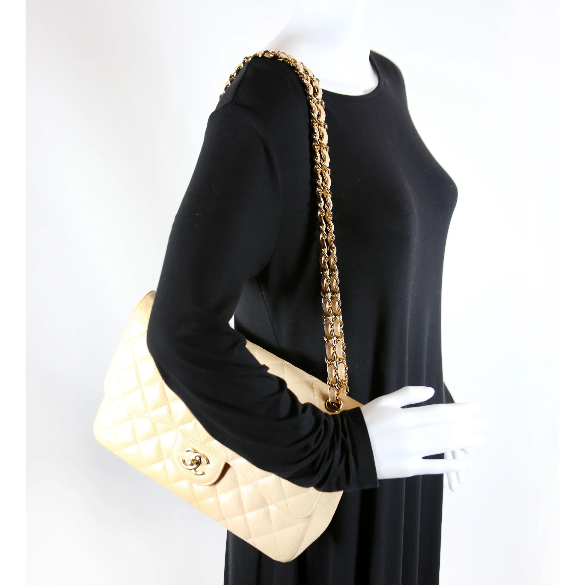 Classic Flap Jumbo Caviar 25-28M - Image 10