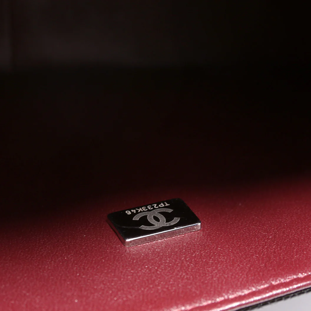 Classic Flap Jumbo Caviar RFID - Image 9