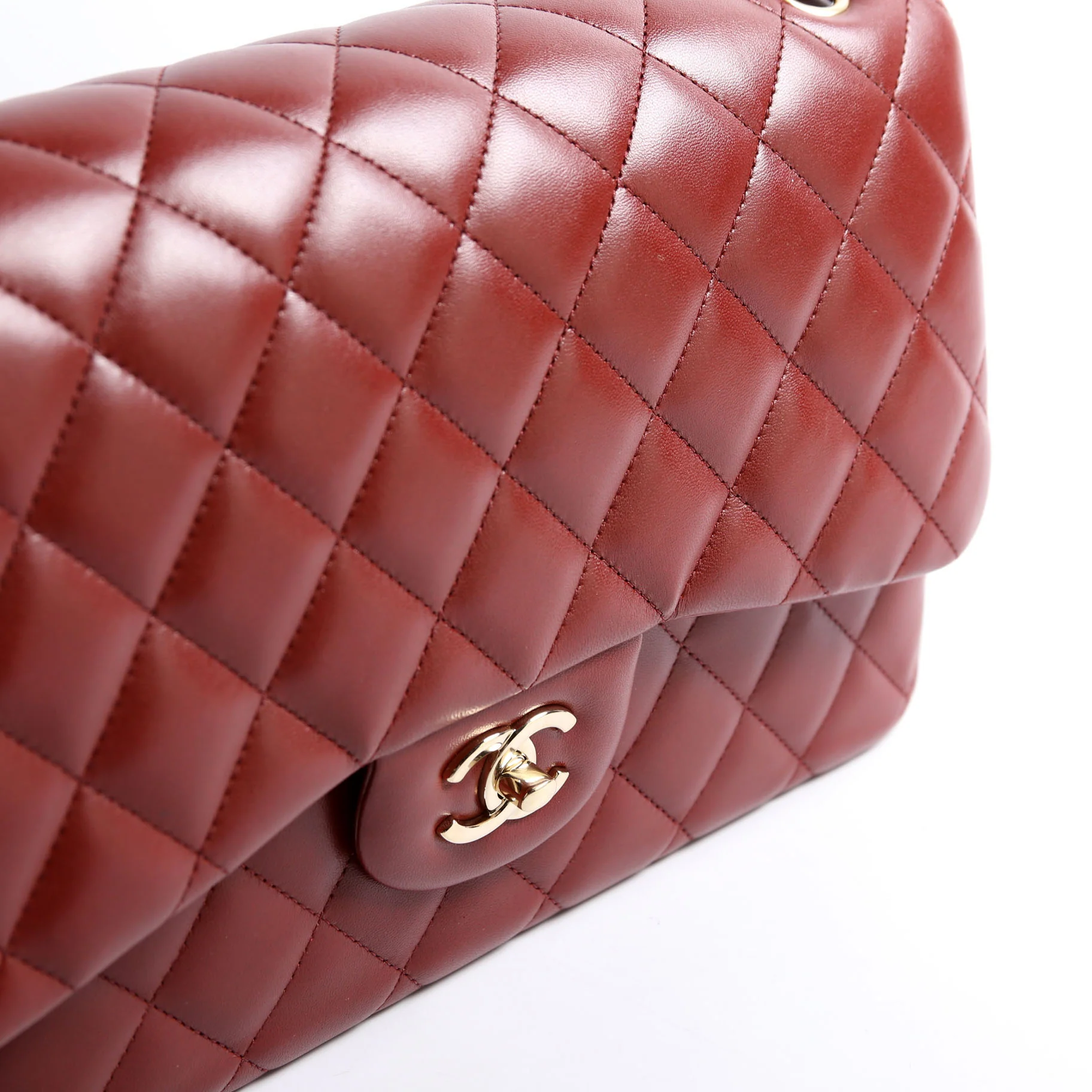 Classic Flap Jumbo Lambskin 21-24m Burgundy/Gold - Image 6