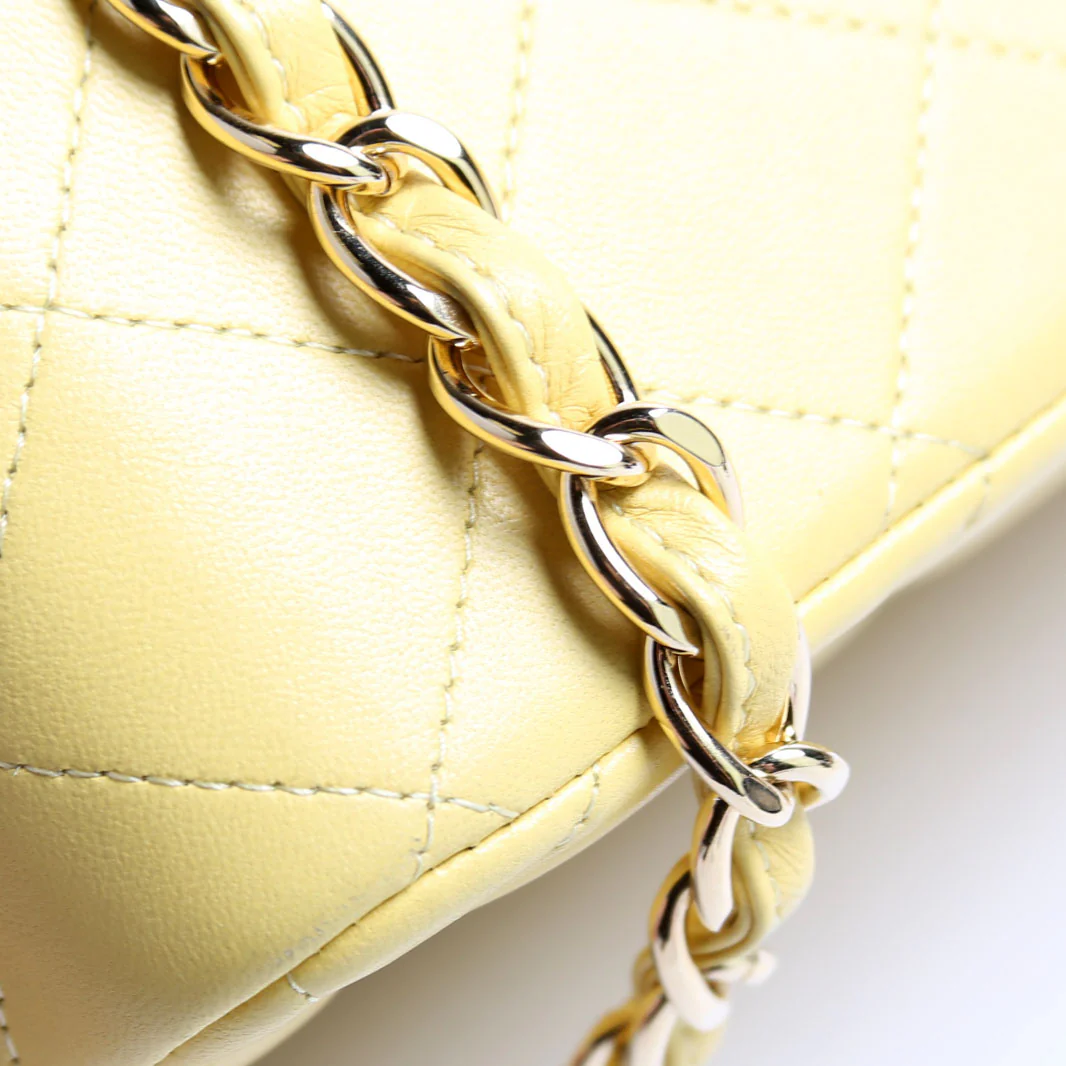 Classic Flap Jumbo Lambskin 21-24M Yellow - Image 7
