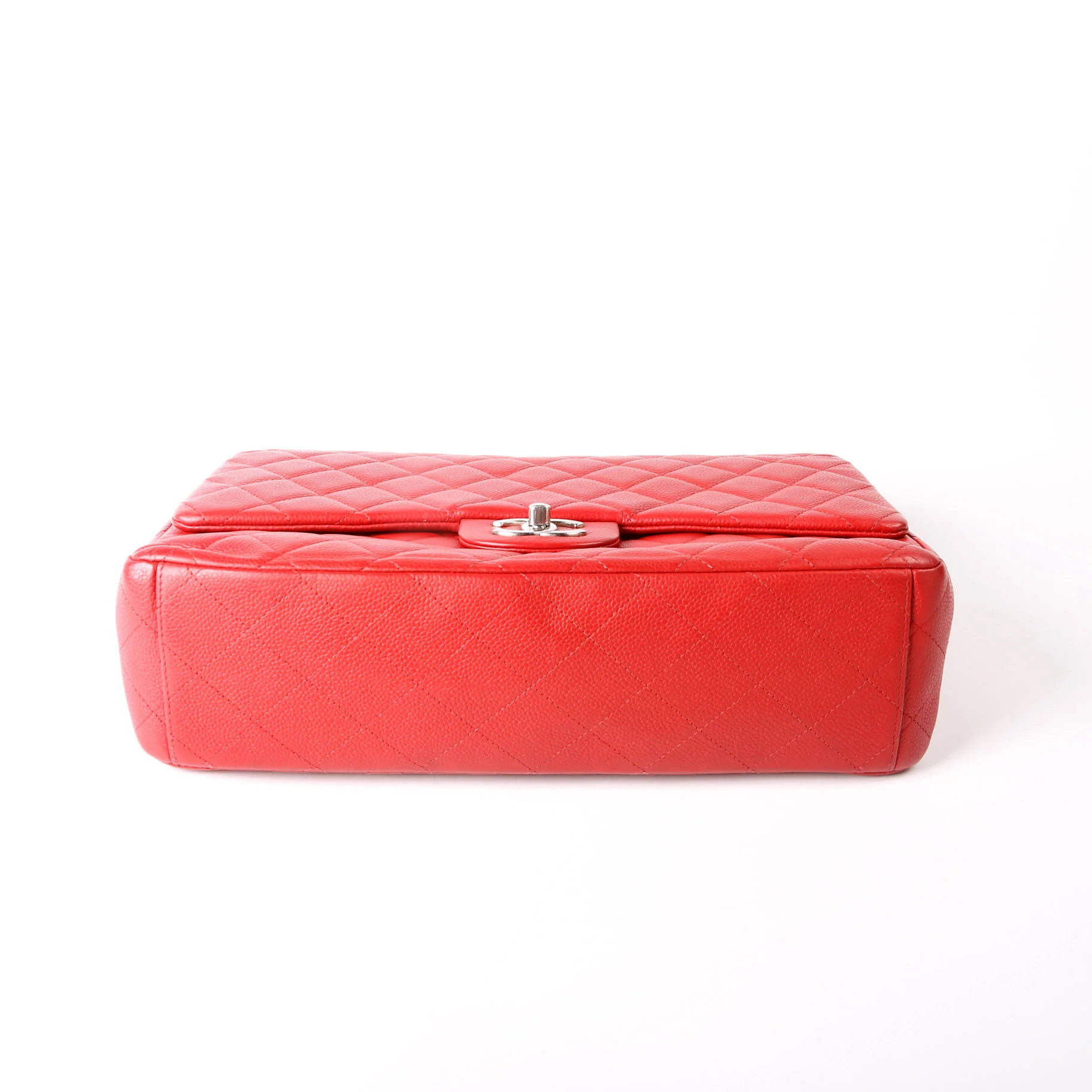 Classic Flap Max Caviar 18M Red - Image 3