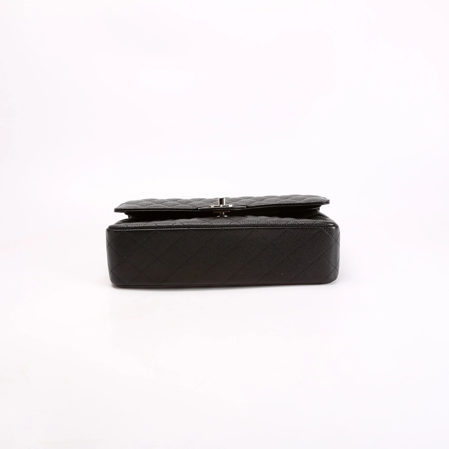 Classic Flap Medium Caviar 28M Black - Image 3