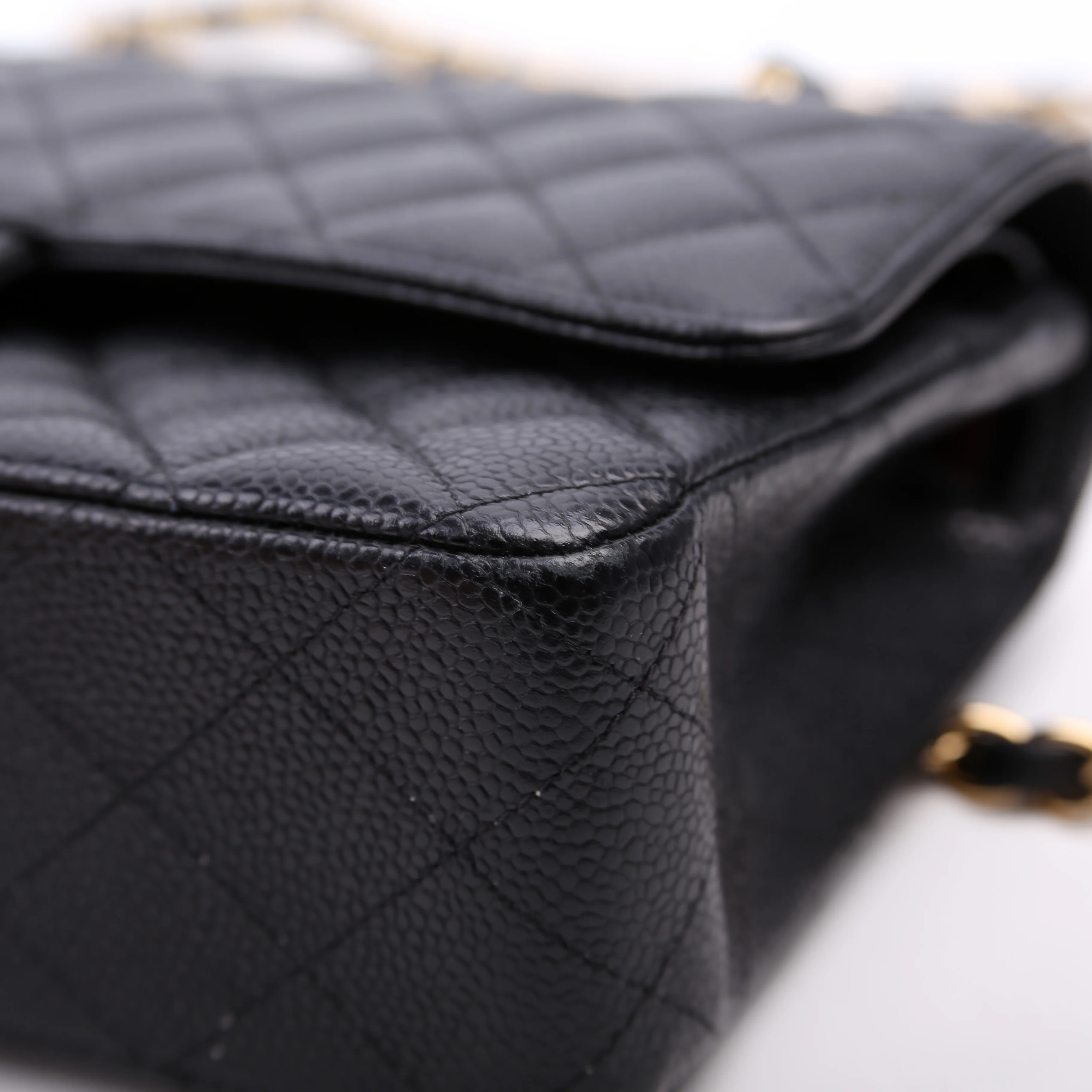 Classic Flap Medium Caviar 29M Black - Image 6