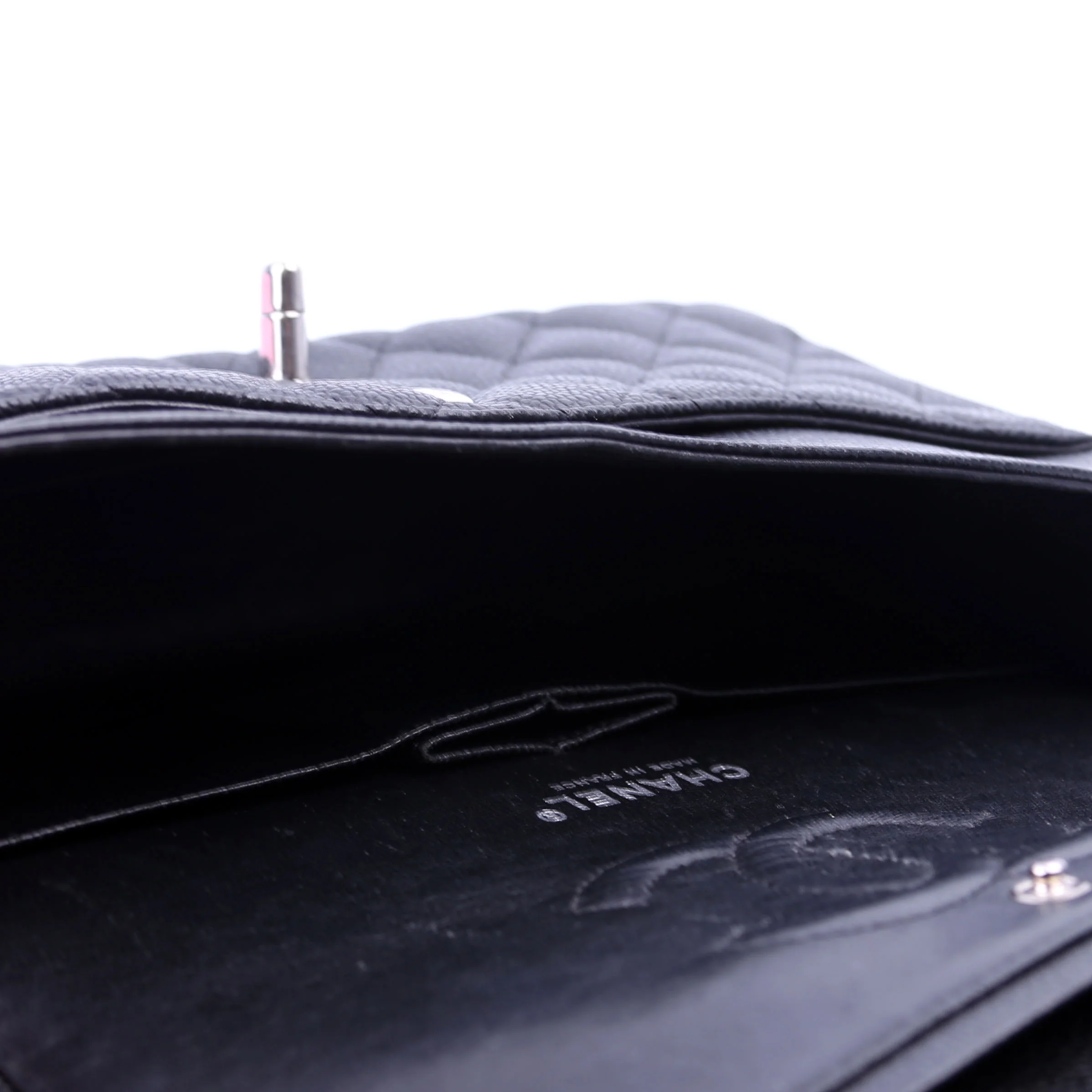 Classic Flap Medium Caviar Black - Image 11