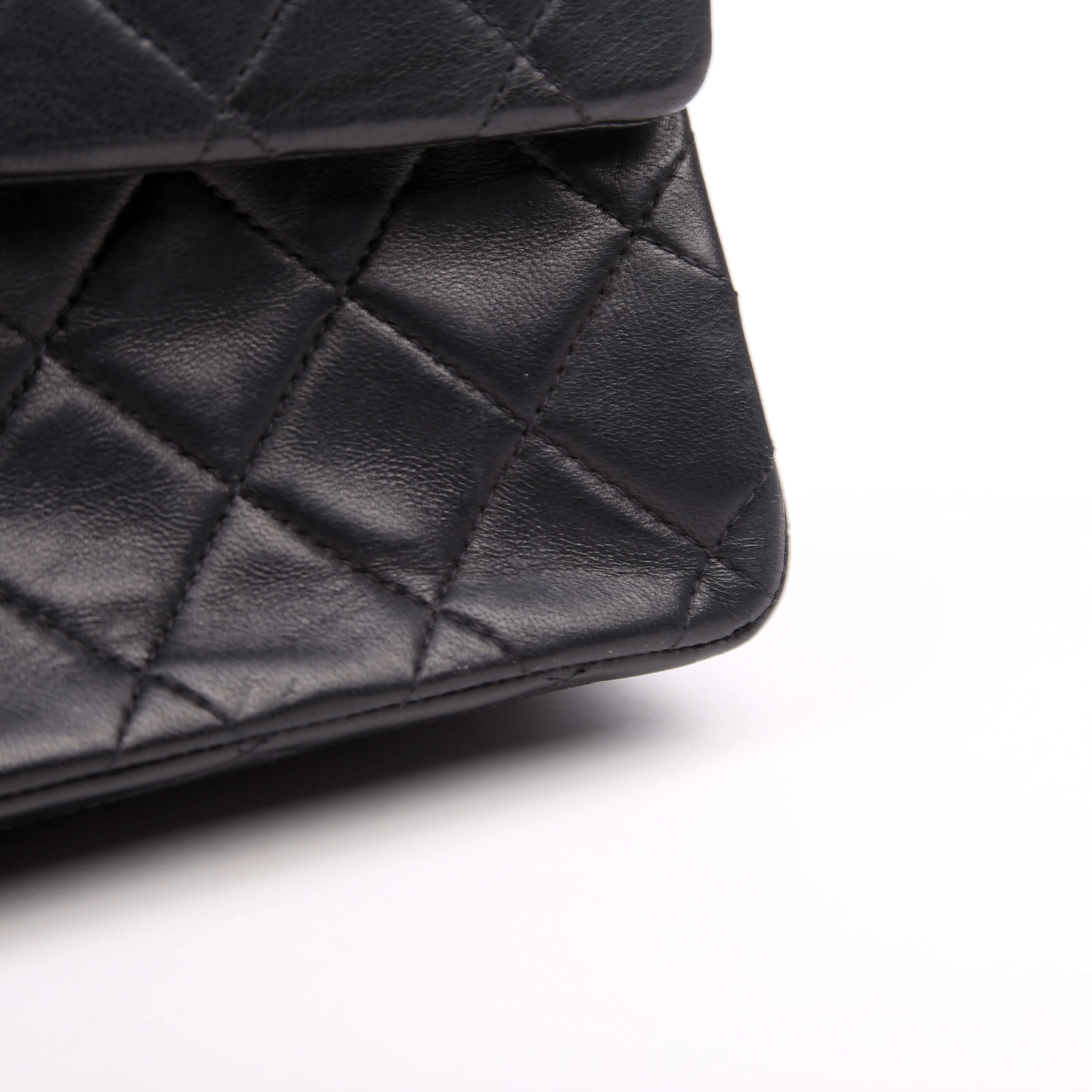 Classic Flap Medium Lambskin - Image 14