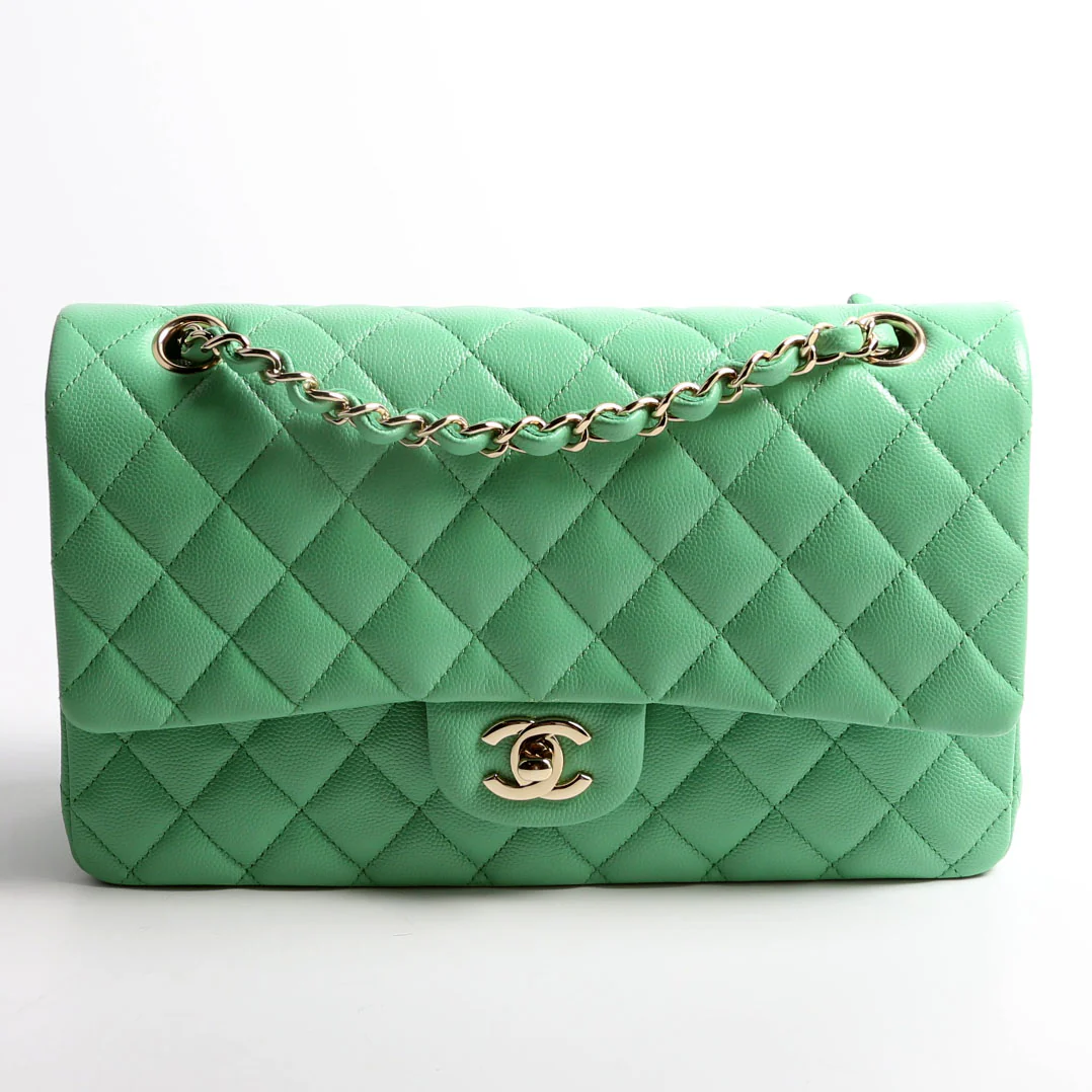 Classic Flap Medium Caviar 31M Green - Image 2