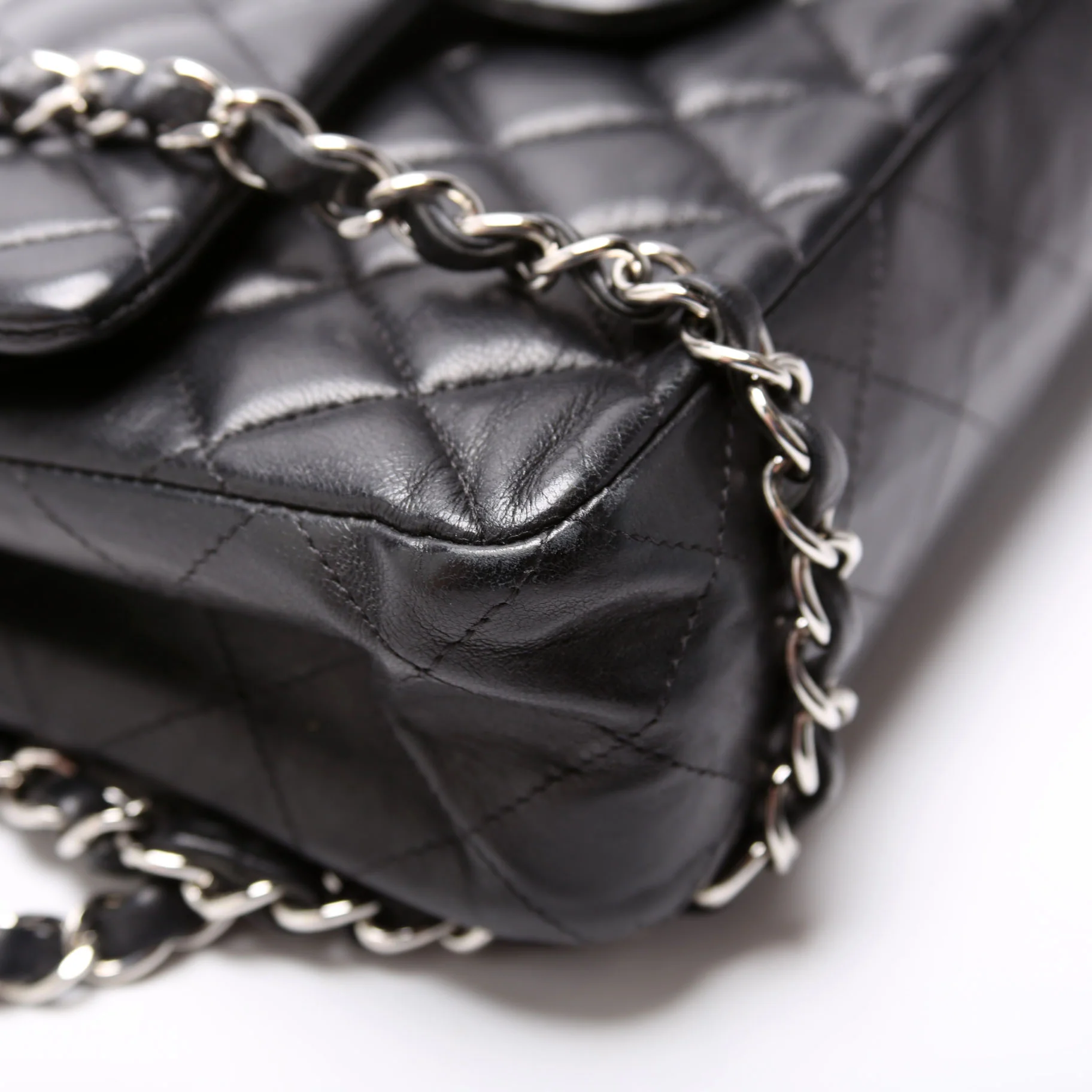 Classic Flap Small Lambskin 25-28M Black - Image 5