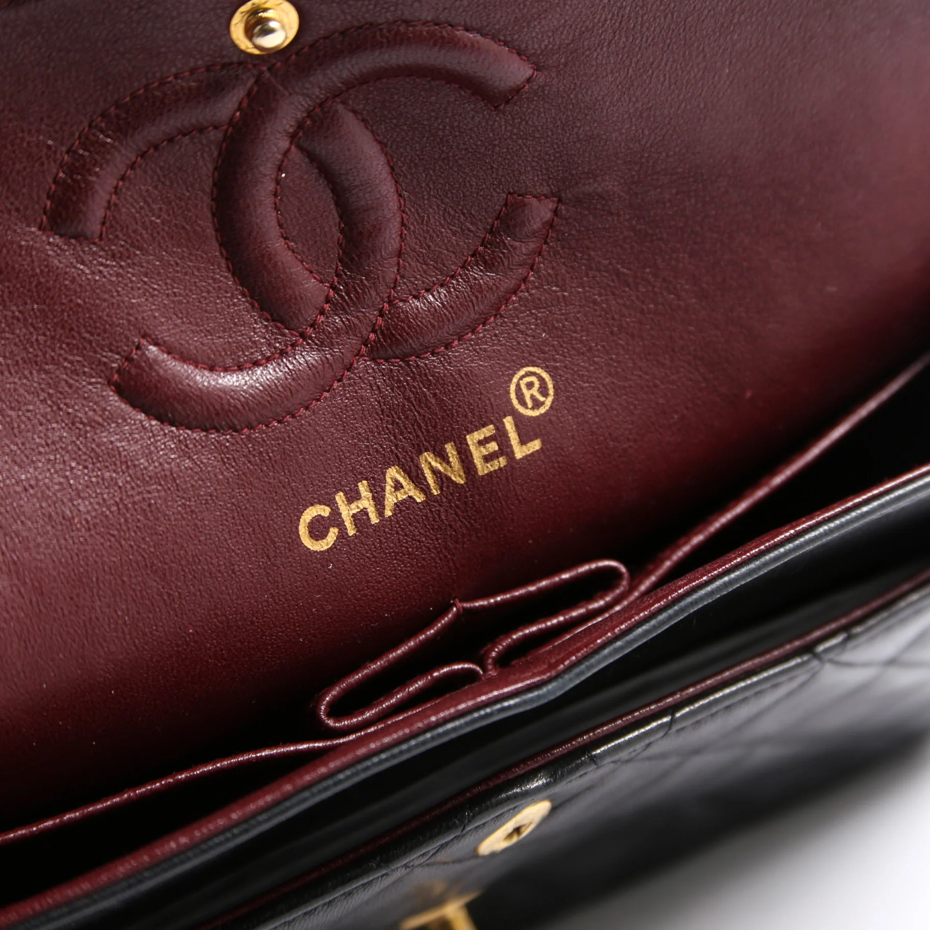 Classic Flap Small Lambskin 4M Black/Gold - Image 10