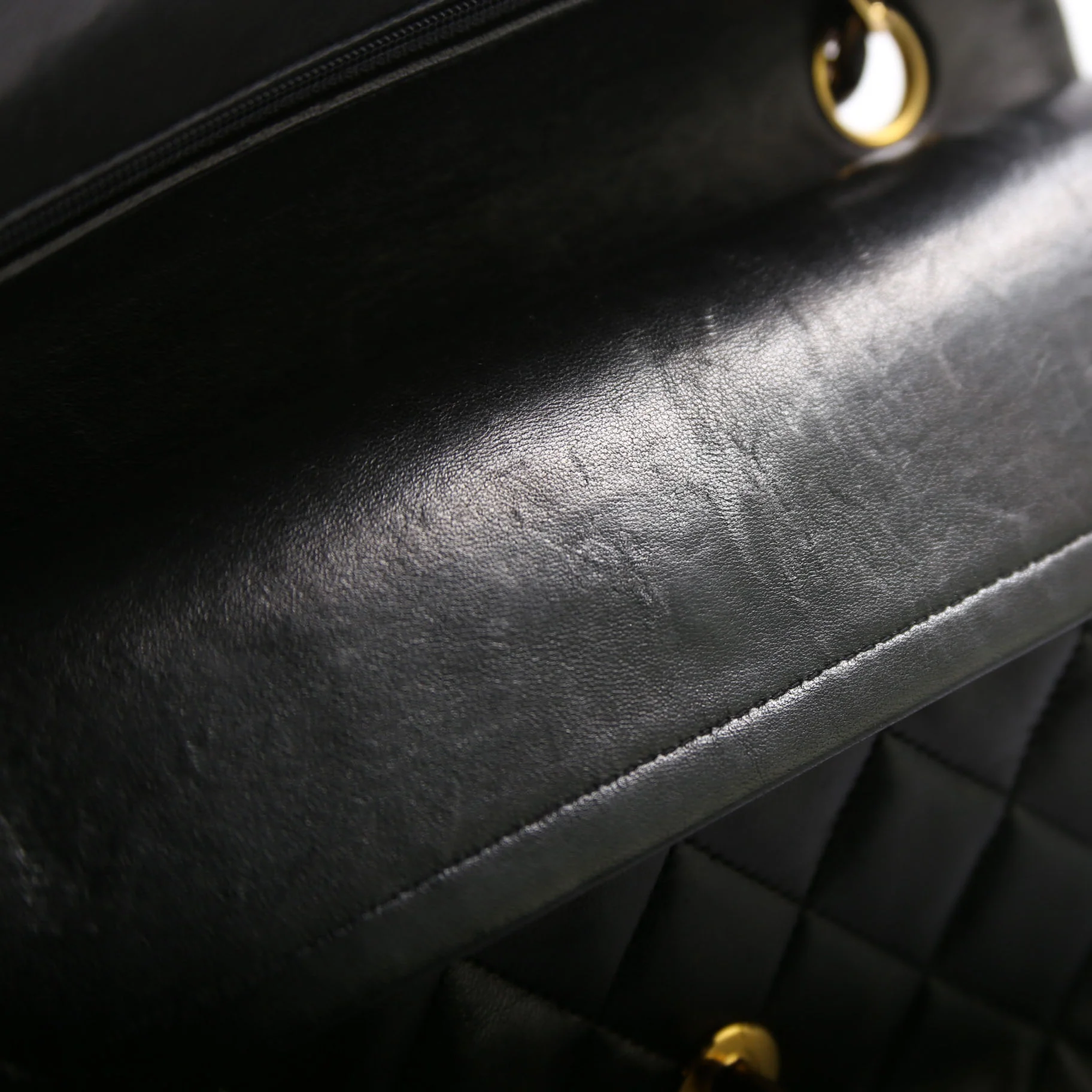 Classic Flap Small Lambskin 4M Black/Gold - Image 9