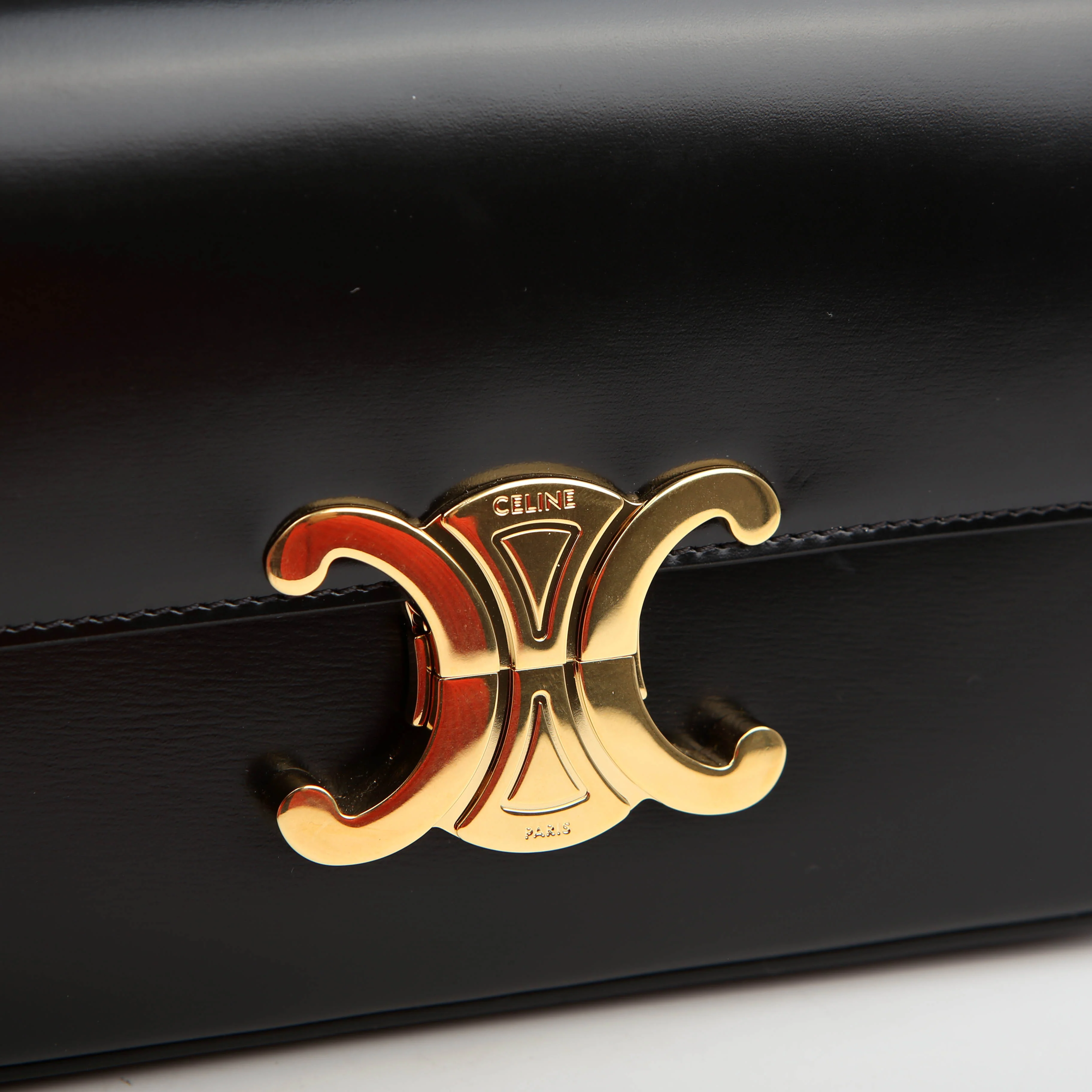 Claude Shoulder Bag Calfskin Black - Image 9