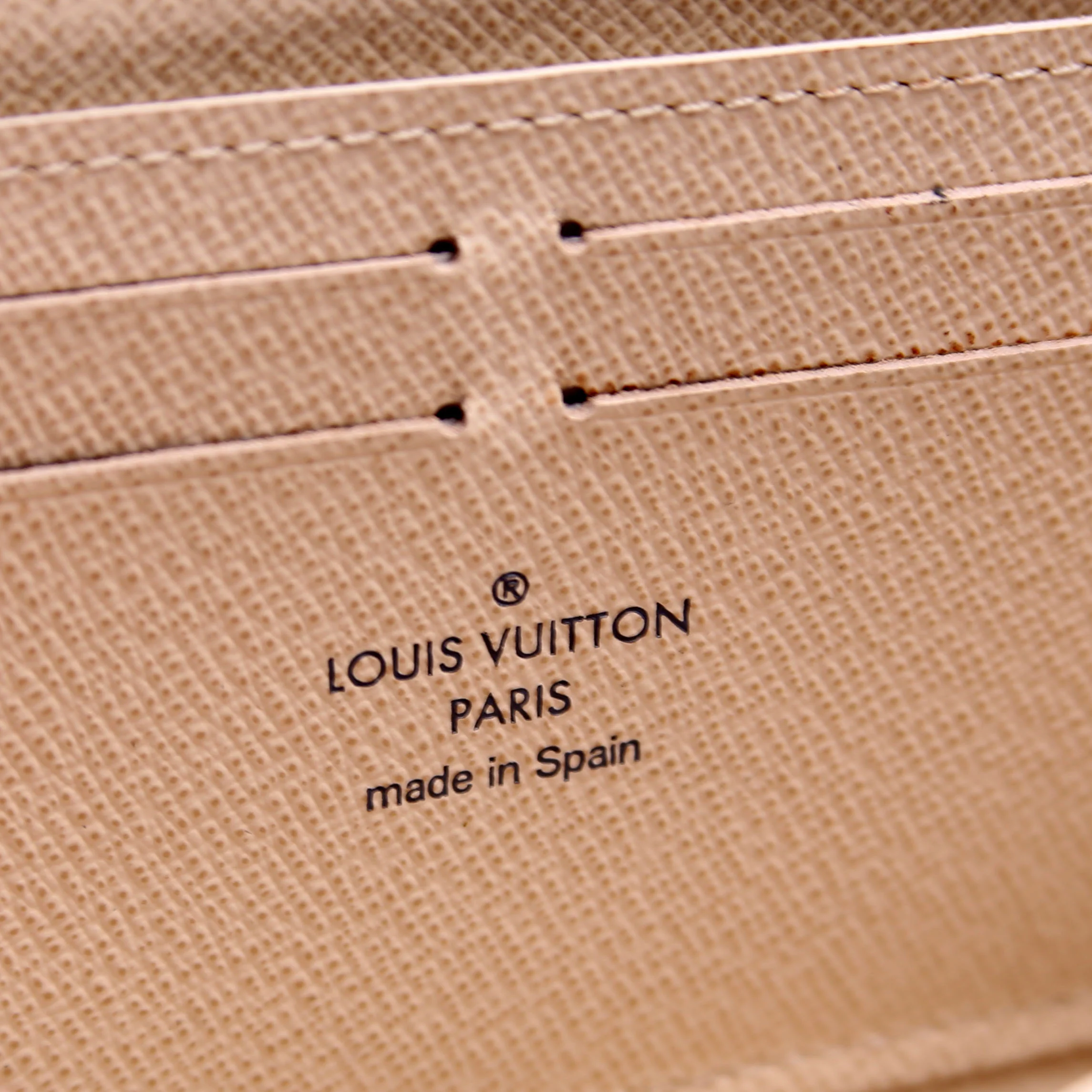Clemence Wallet Damier Azur - Image 12