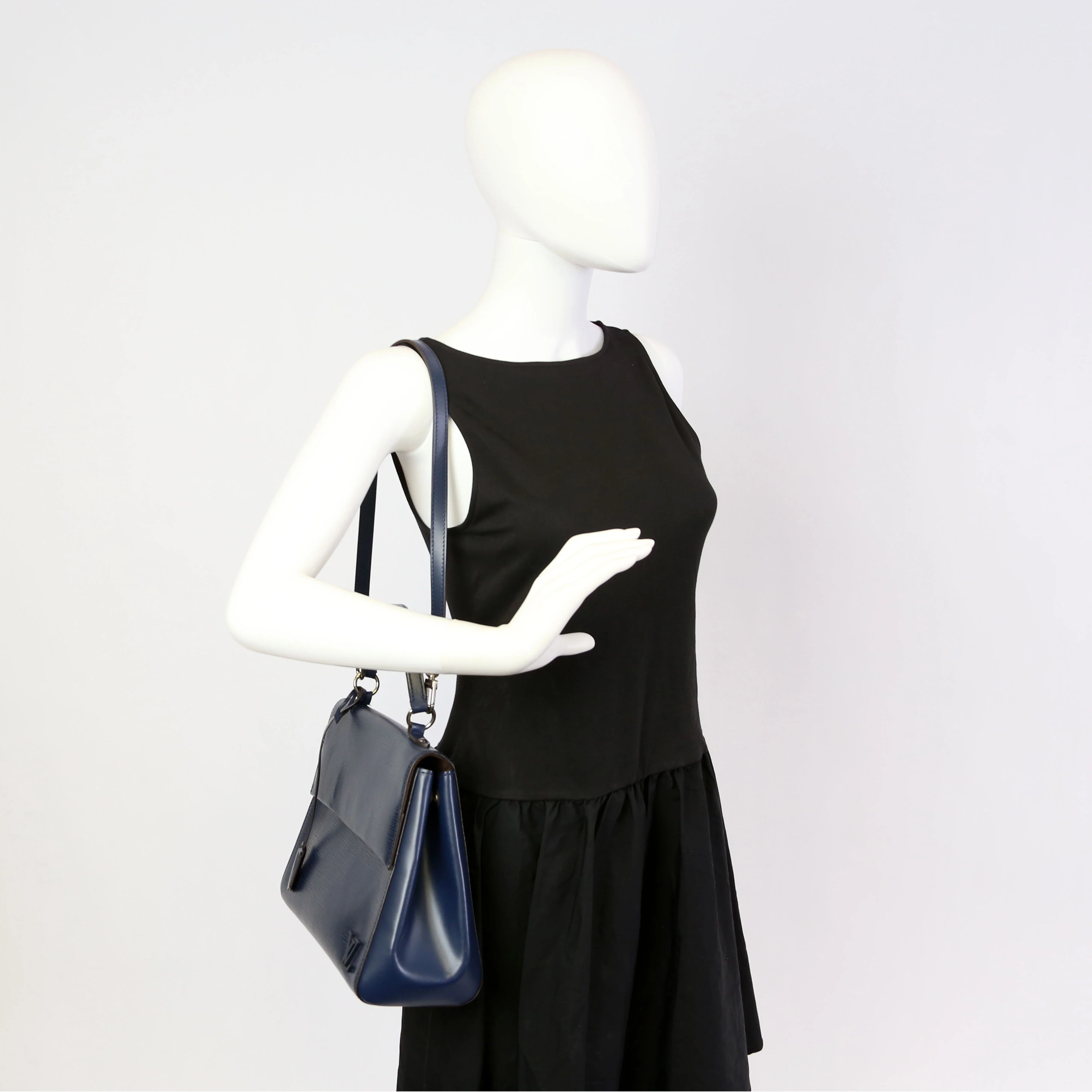 Cluny MM Epi Navy - Image 12