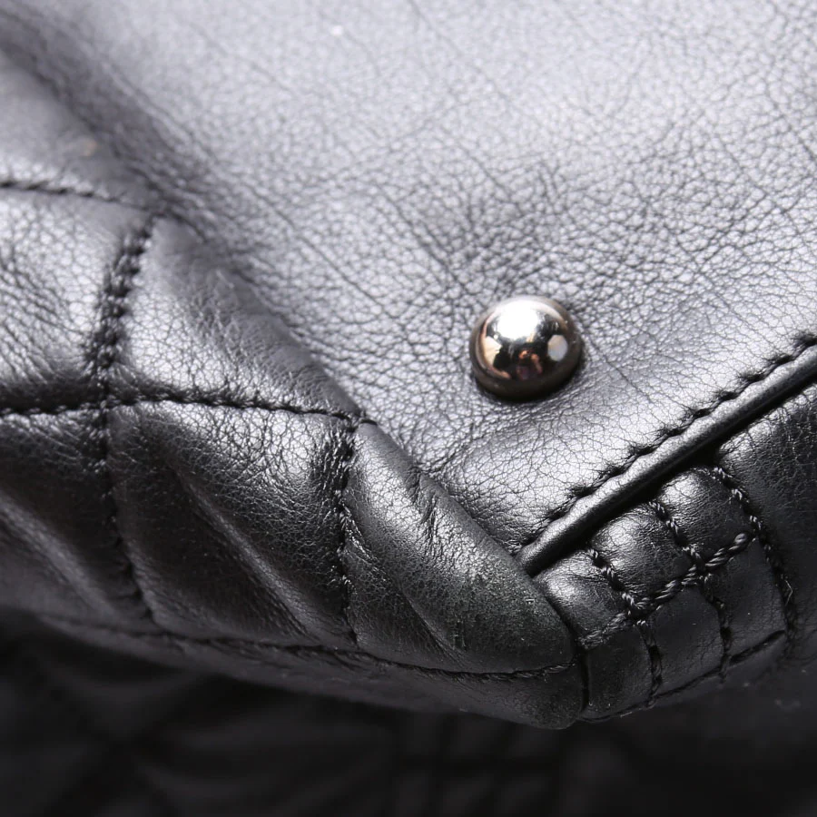 Coco Bangle Calfskin Tote Black - Image 7