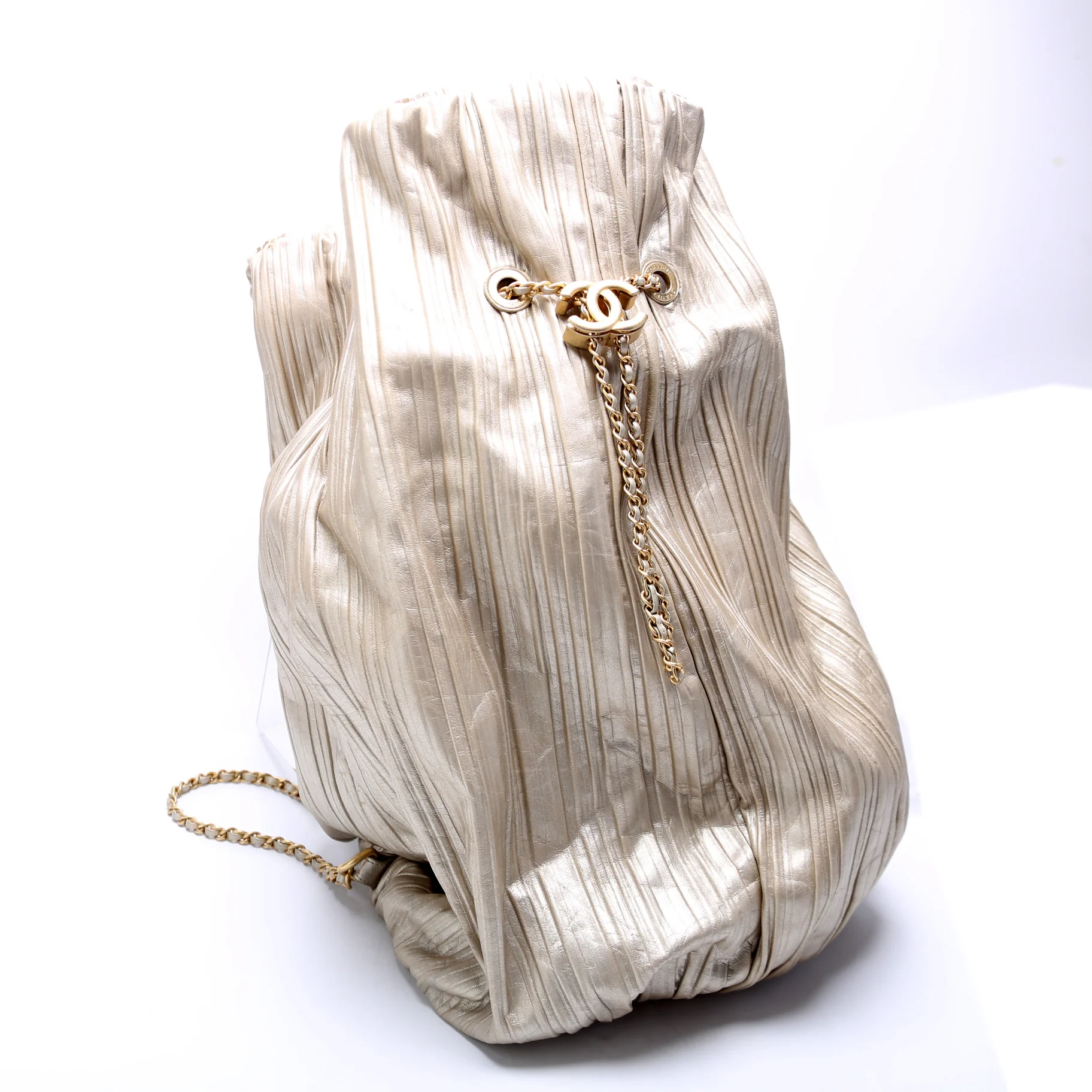 Coco Pleats Drawstring Iridescent Bag 25M Gold - Image 2